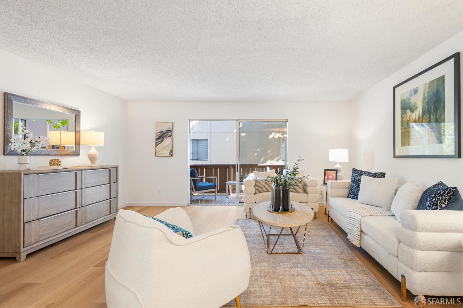 Detail Gallery Image 4 of 56 For 1327 Webster St #B210,  Alameda,  CA 94501 - 2 Beds | 1 Baths