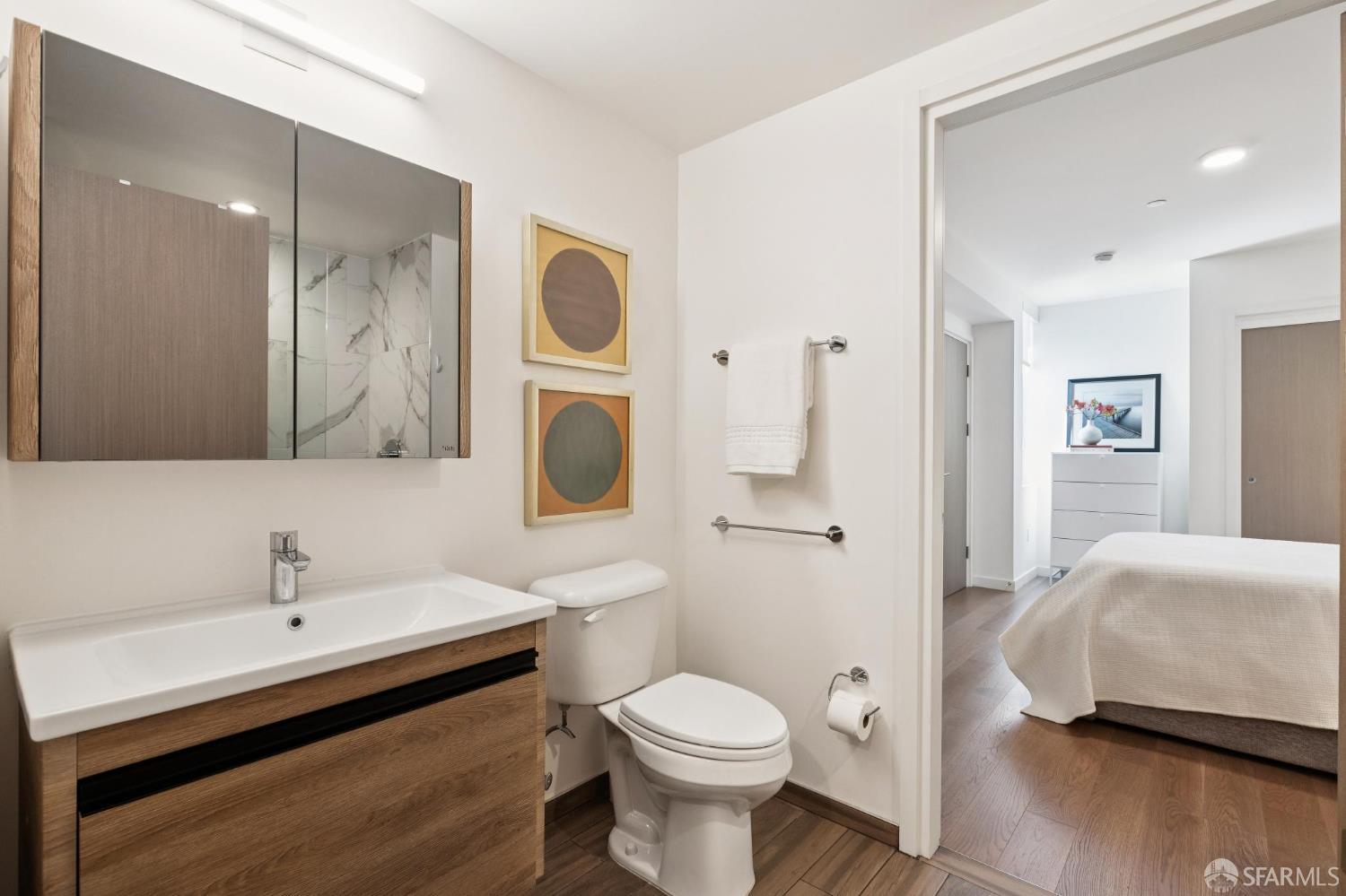 Photo #16: 426116983 Listing: Photo #16