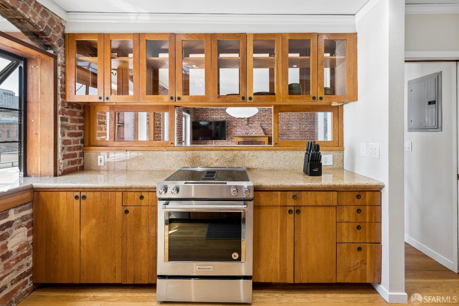 Detail Gallery Image 8 of 21 For 1022 Powell St #2,  San Francisco,  CA 94108 - 2 Beds | 2 Baths