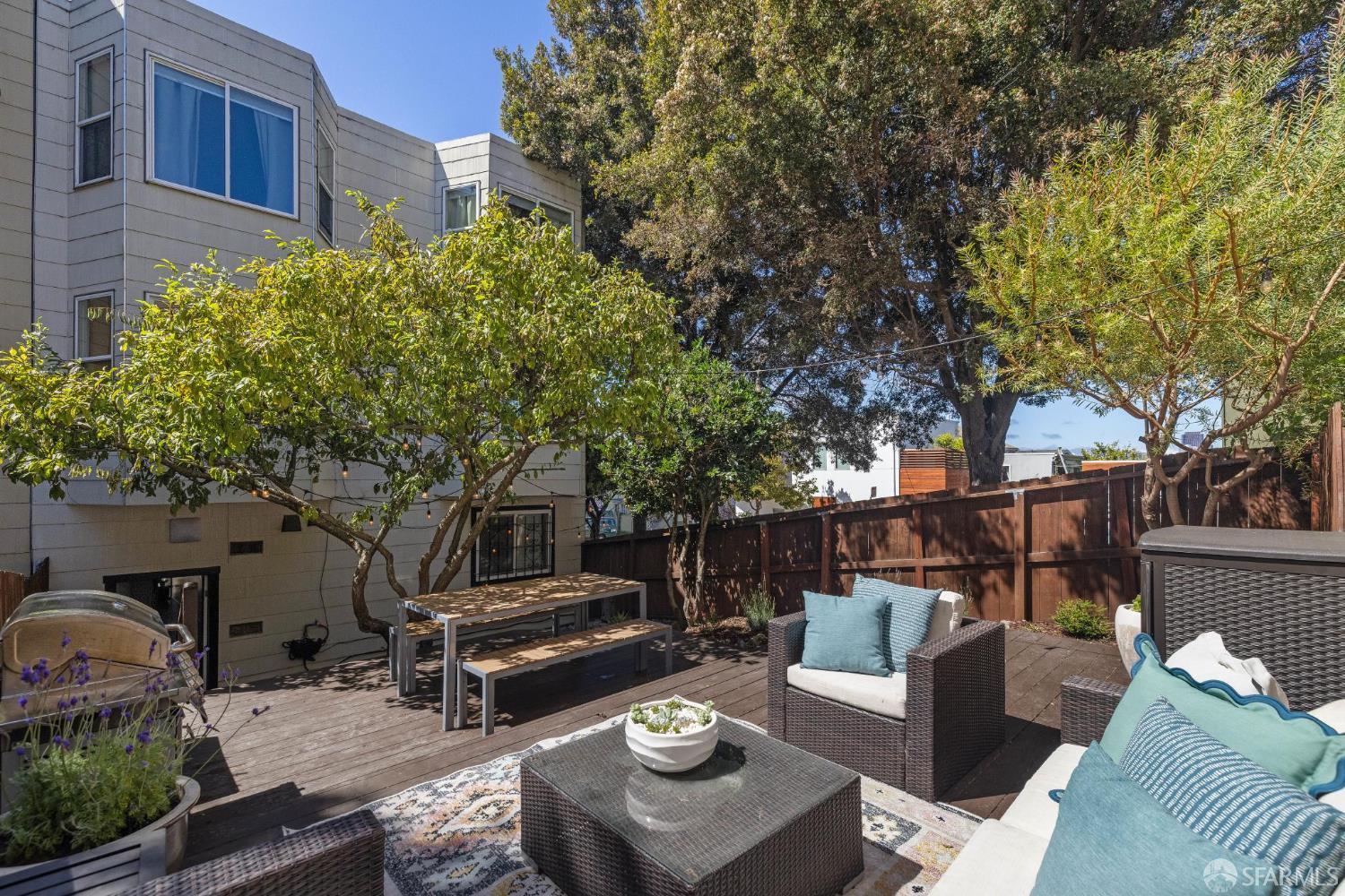 Detail Gallery Image 6 of 48 For 403 Arkansas St, San Francisco,  CA 94107 - 2 Beds | 2 Baths