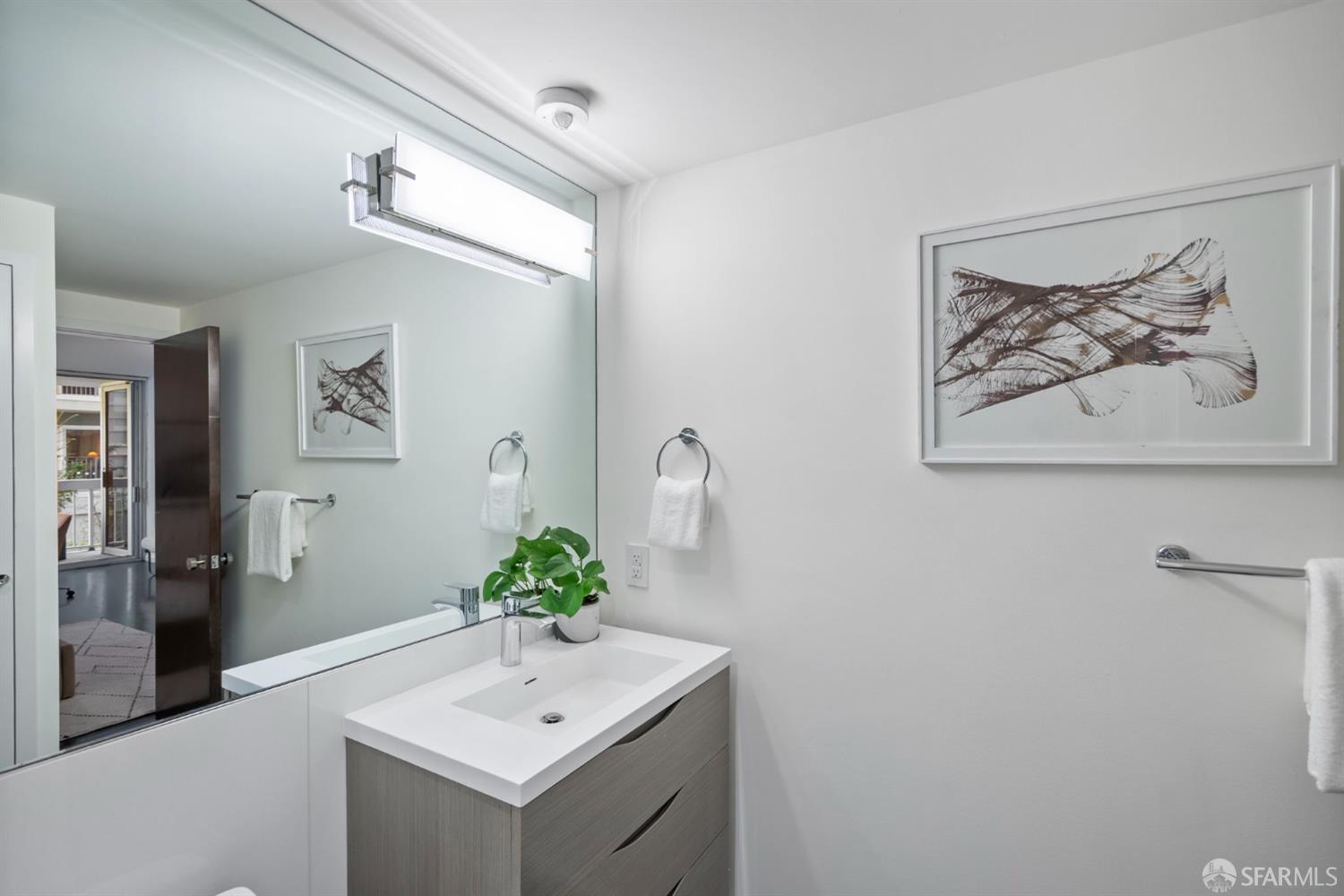 Photo #16: 426117093 Listing: Photo #16