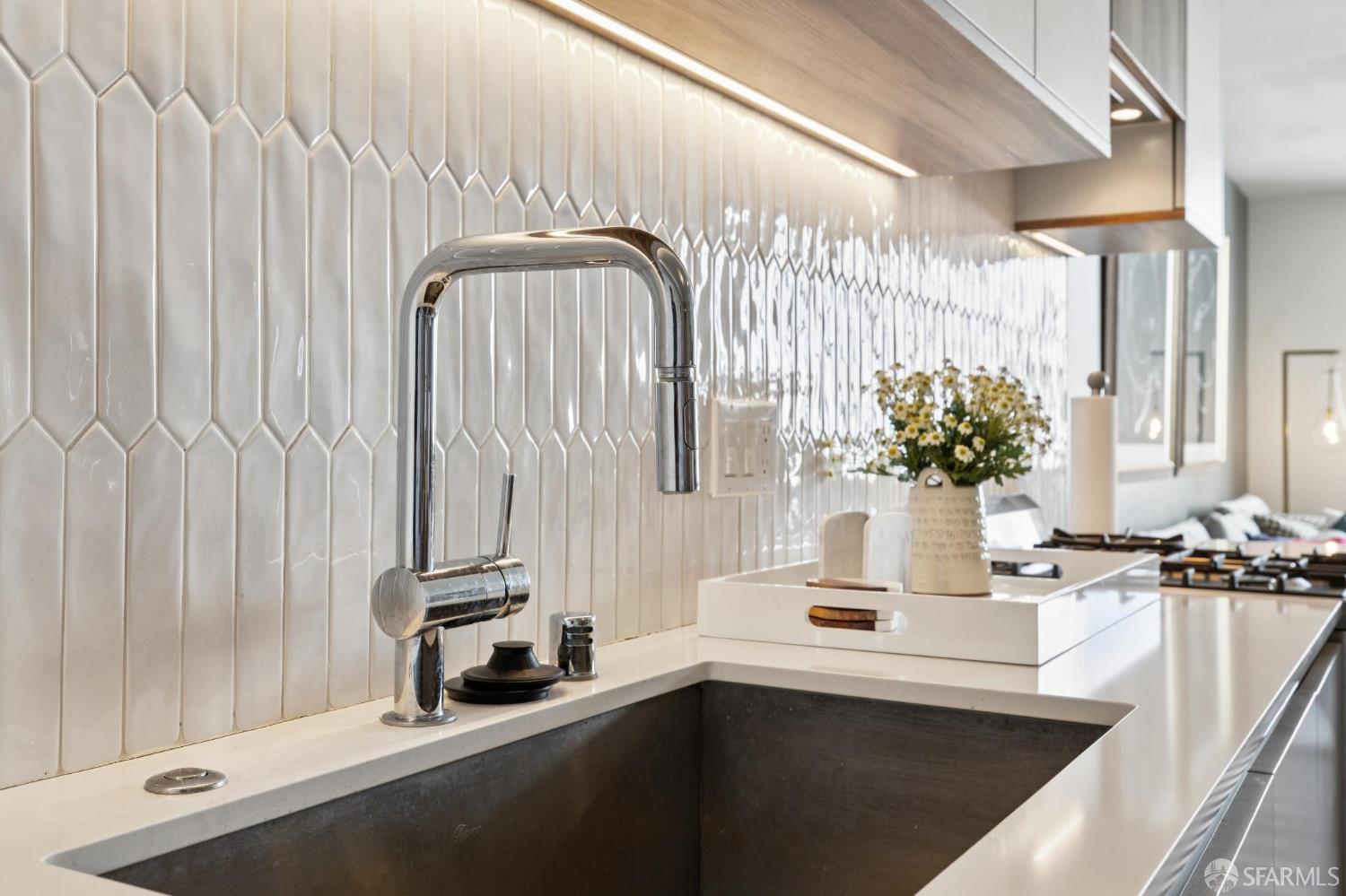 Photo #5: 426116983 Listing: Photo #5