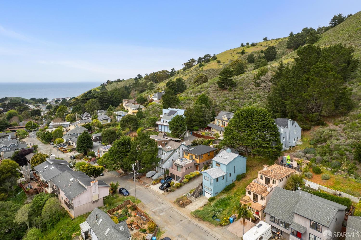 Detail Gallery Image 6 of 19 For 755 Rockaway Beach Ave, Pacifica,  CA 94044 - – Beds | – Baths