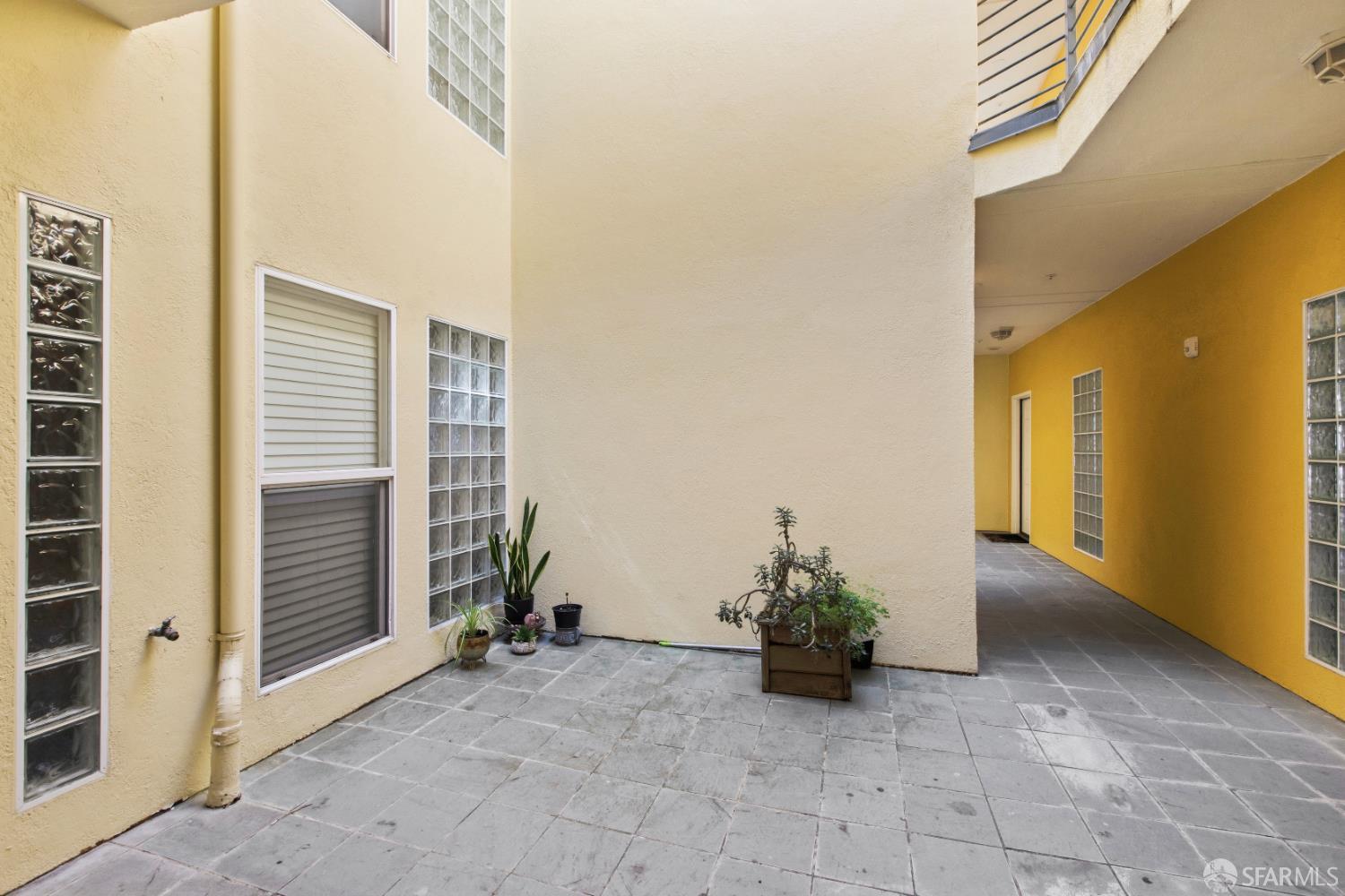 Detail Gallery Image 32 of 41 For 6838 Geary Blvd, San Francisco,  CA 94121 - – Beds | – Baths