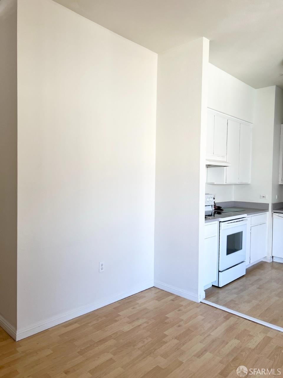 Photo #36: 426118297 Listing: Photo #36