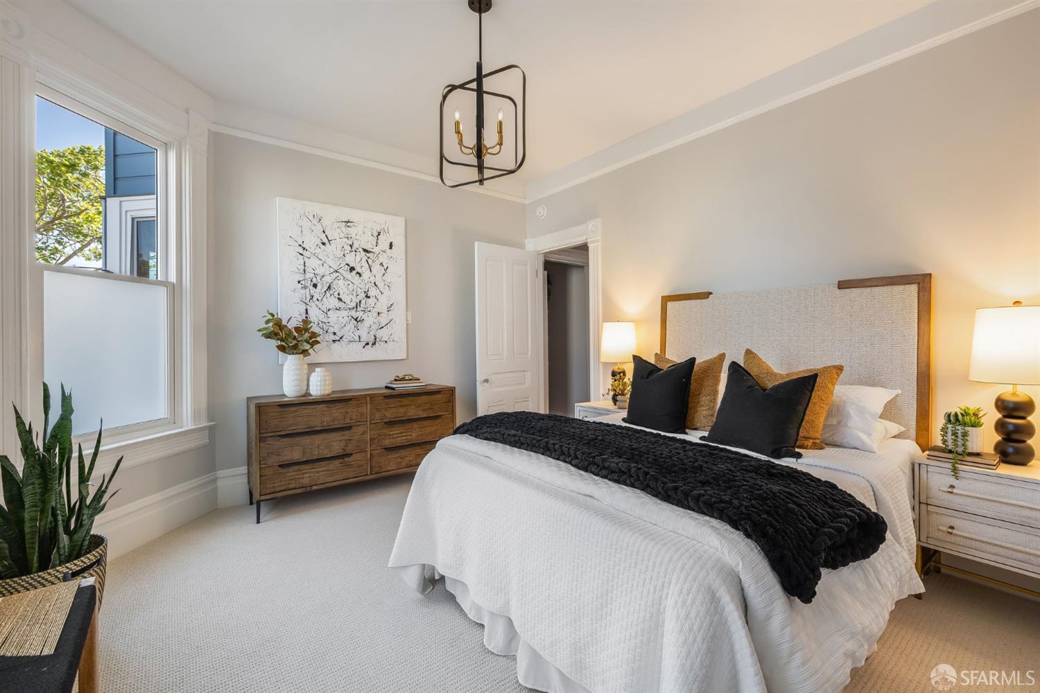 Detail Gallery Image 20 of 42 For 262 Henry St, San Francisco,  CA 94114 - 2 Beds | 1 Baths