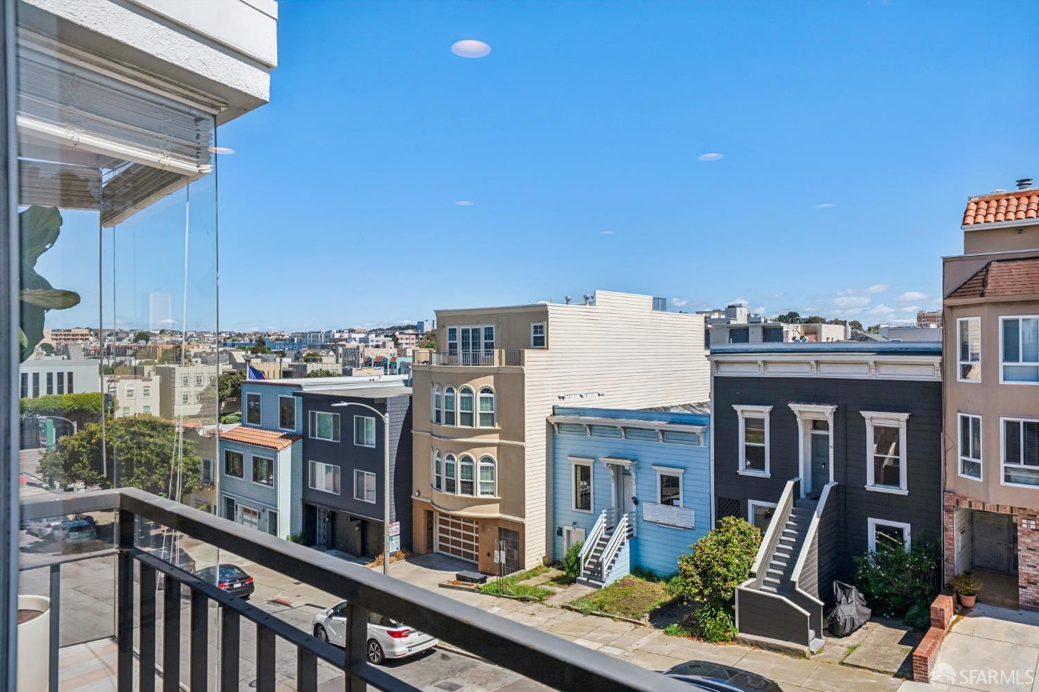 Detail Gallery Image 31 of 39 For 67 Beaumont Ave, San Francisco,  CA 94118 - 3 Beds | 2 Baths