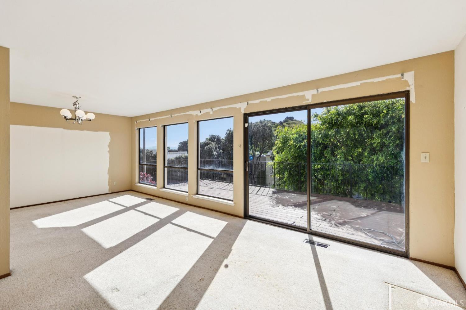 Detail Gallery Image 5 of 41 For 280 Roosevelt Way, San Francisco,  CA 94114 - – Beds | – Baths