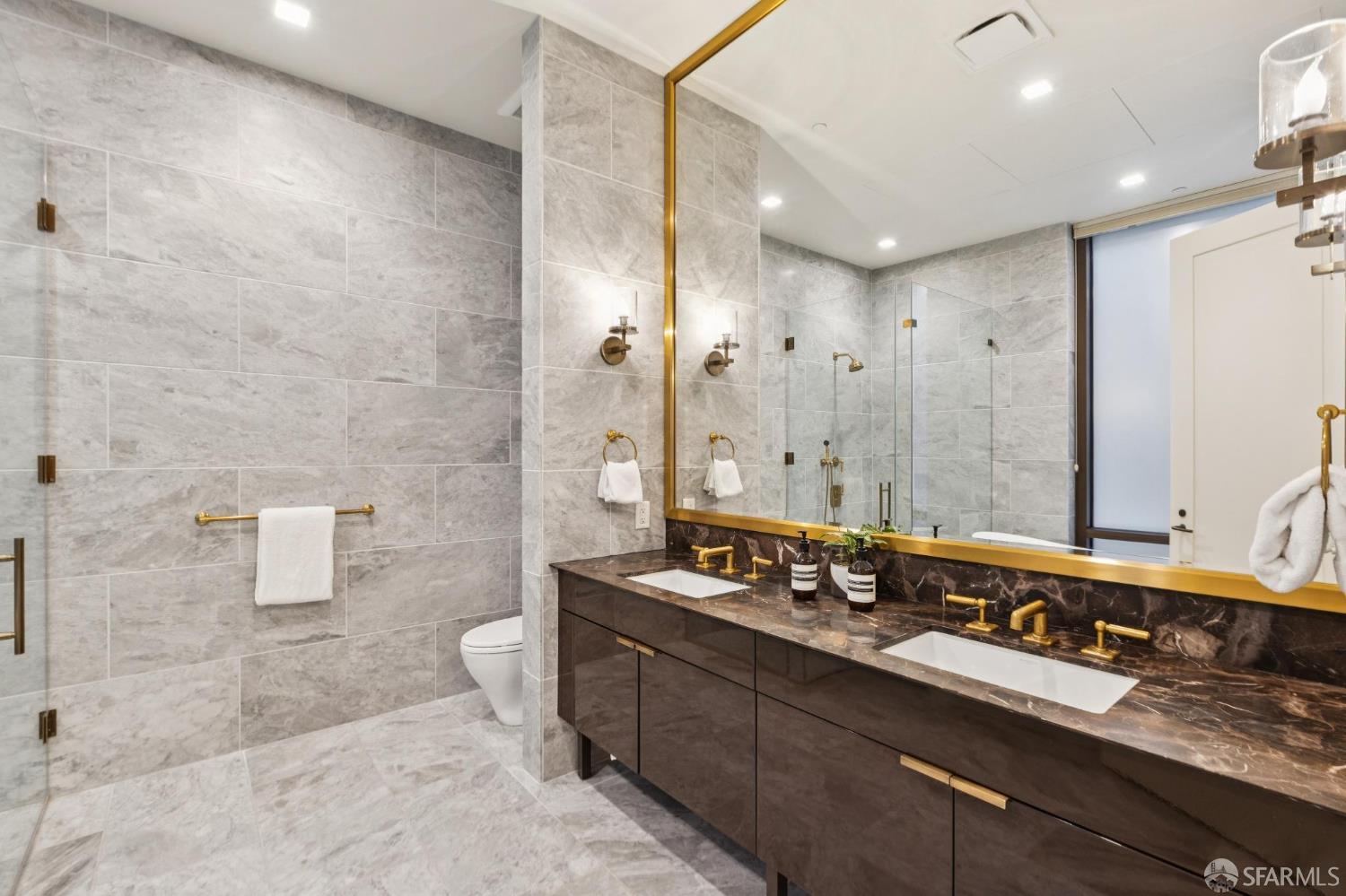 Photo #22: 426104319 Listing: Photo #22