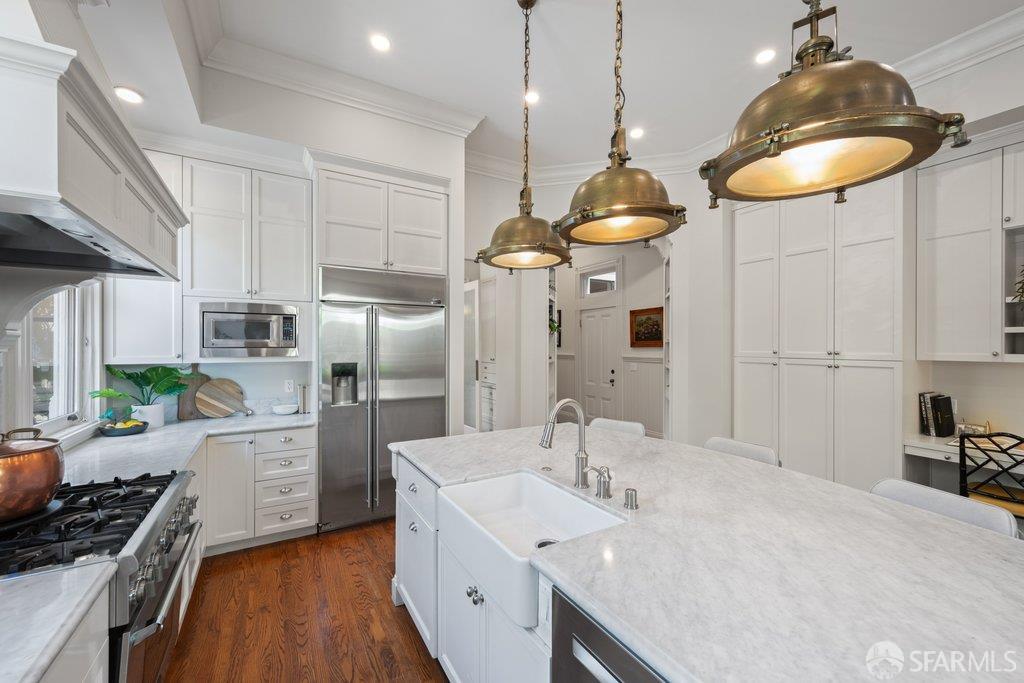 Detail Gallery Image 26 of 77 For 2700 California St, San Francisco,  CA 94115 - 6 Beds | 5/1 Baths