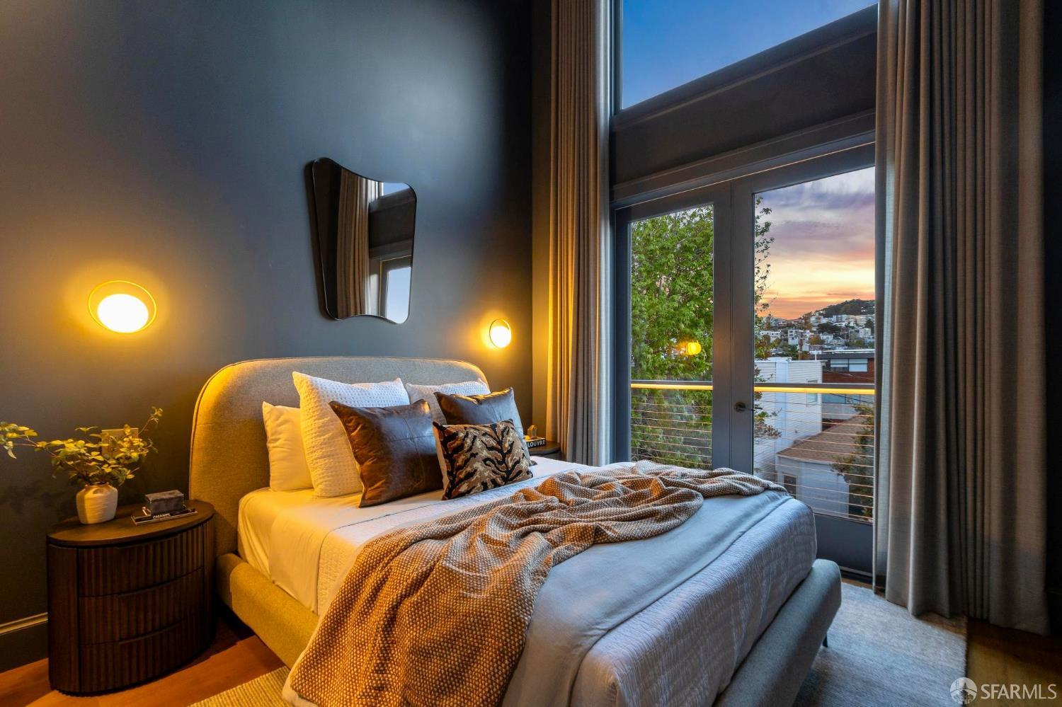 Detail Gallery Image 10 of 18 For 32 Carson St, San Francisco,  CA 94114 - 3 Beds | 3 Baths