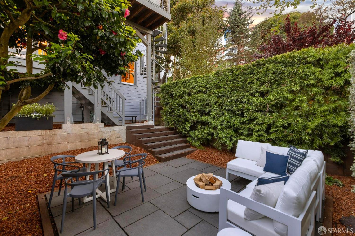 Detail Gallery Image 17 of 18 For 32 Carson St, San Francisco,  CA 94114 - 3 Beds | 3 Baths