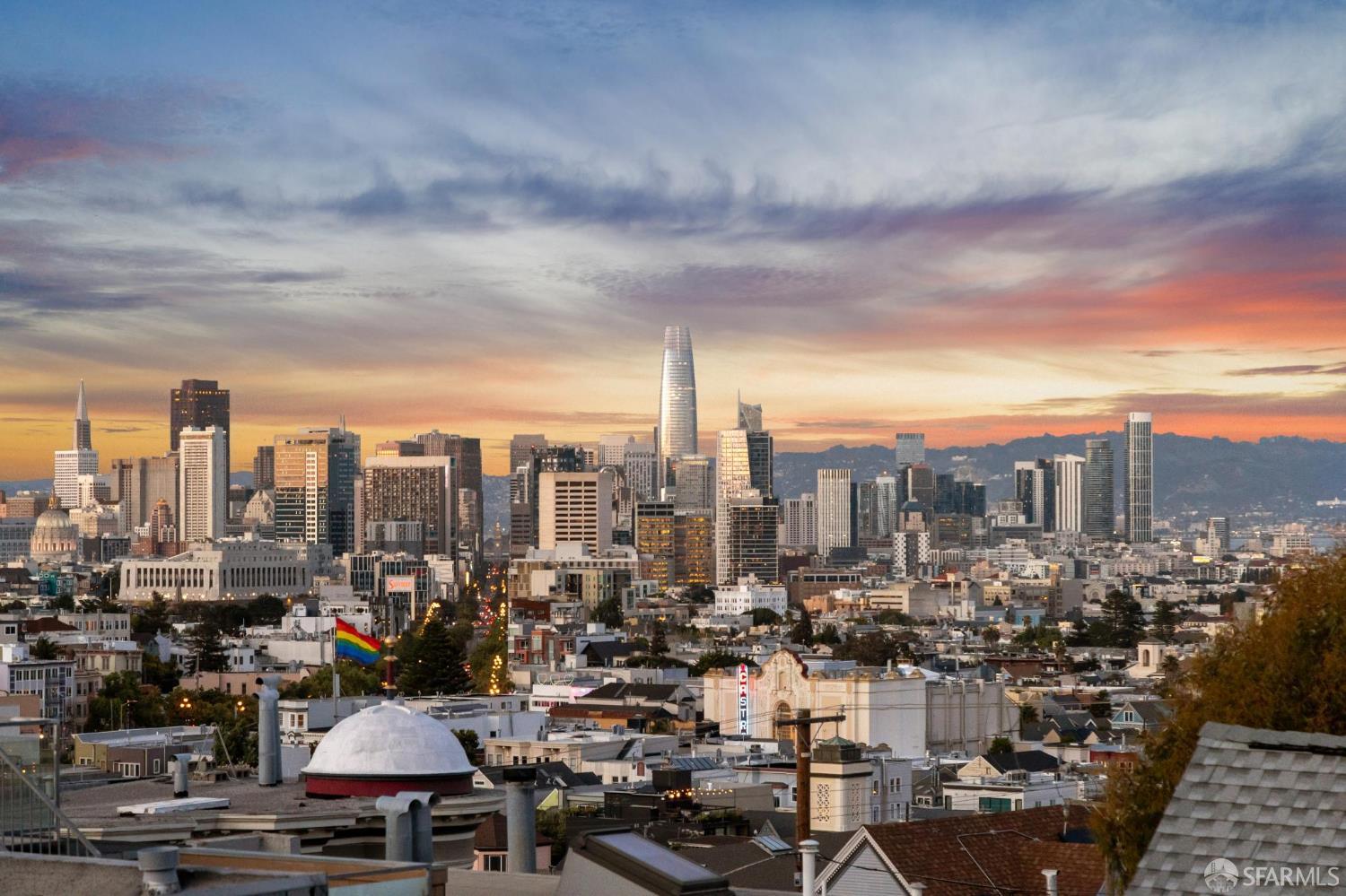 Detail Gallery Image 15 of 18 For 32 Carson St, San Francisco,  CA 94114 - 3 Beds | 3 Baths