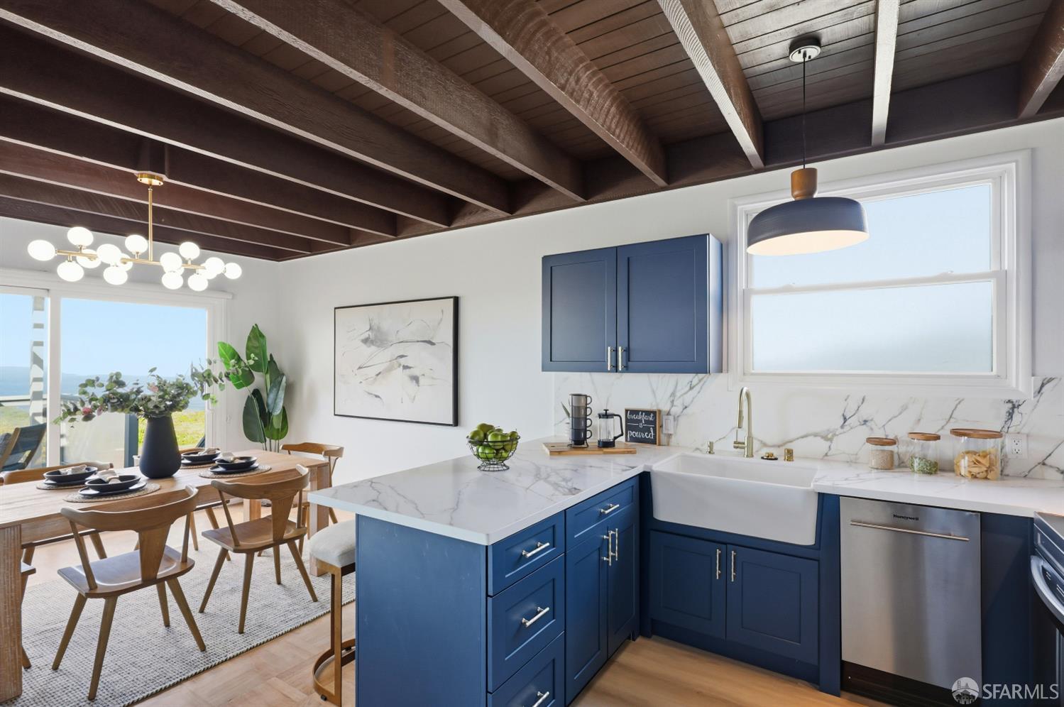 Detail Gallery Image 10 of 41 For 88 Palisades Dr, Daly City,  CA 94015 - 3 Beds | 2 Baths