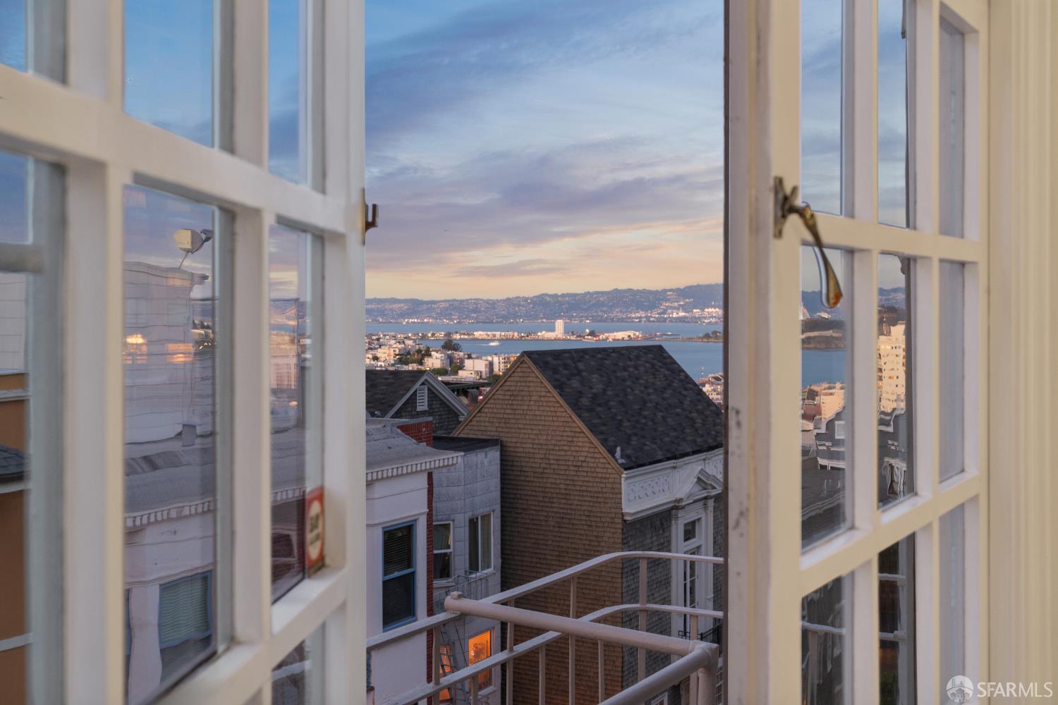 Detail Gallery Image 28 of 32 For 1242 Sacramento St #6,  San Francisco,  CA 94108 - 1 Beds | 1/1 Baths