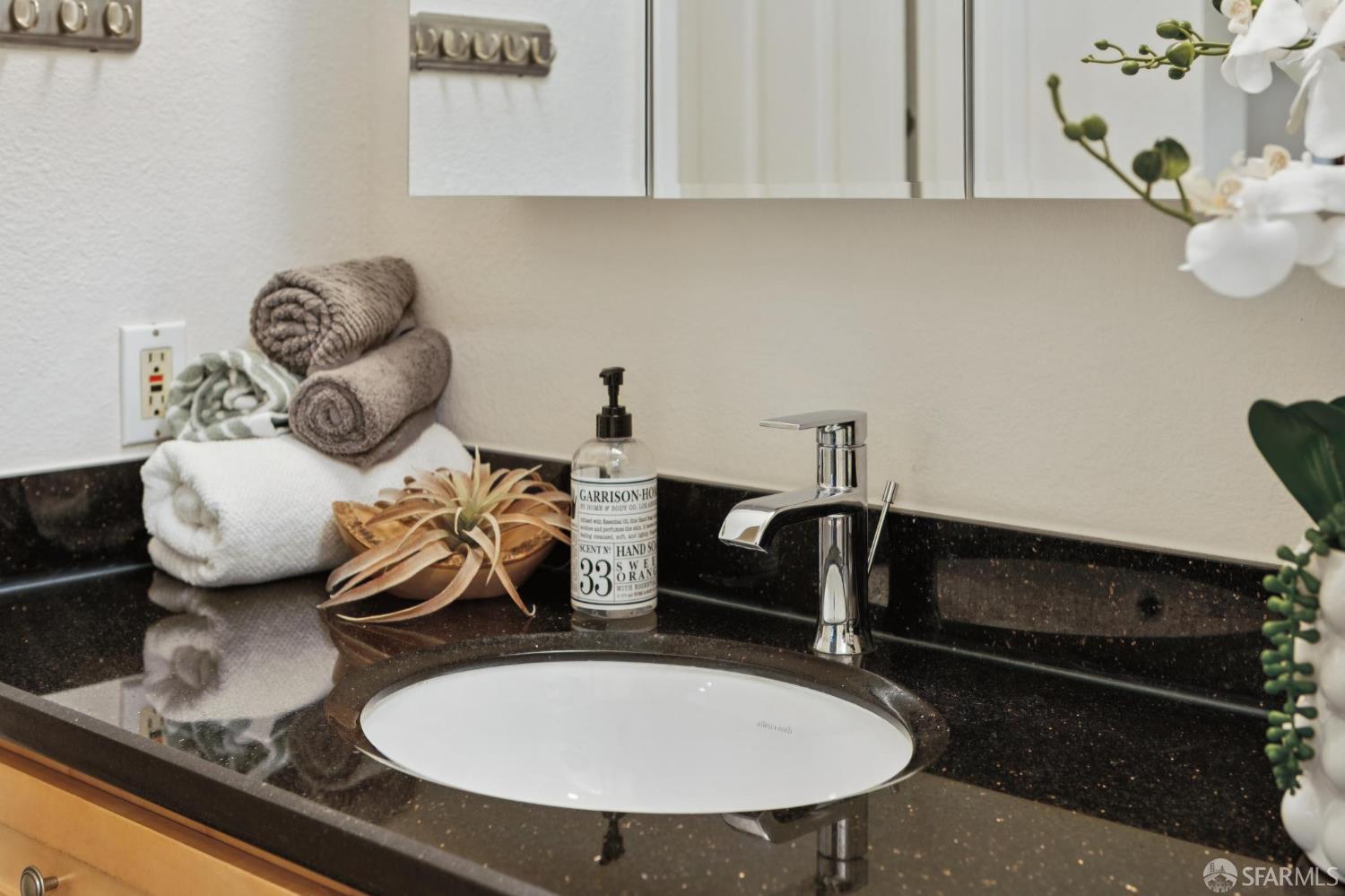 Photo #25: 426118695 Listing: Photo #25