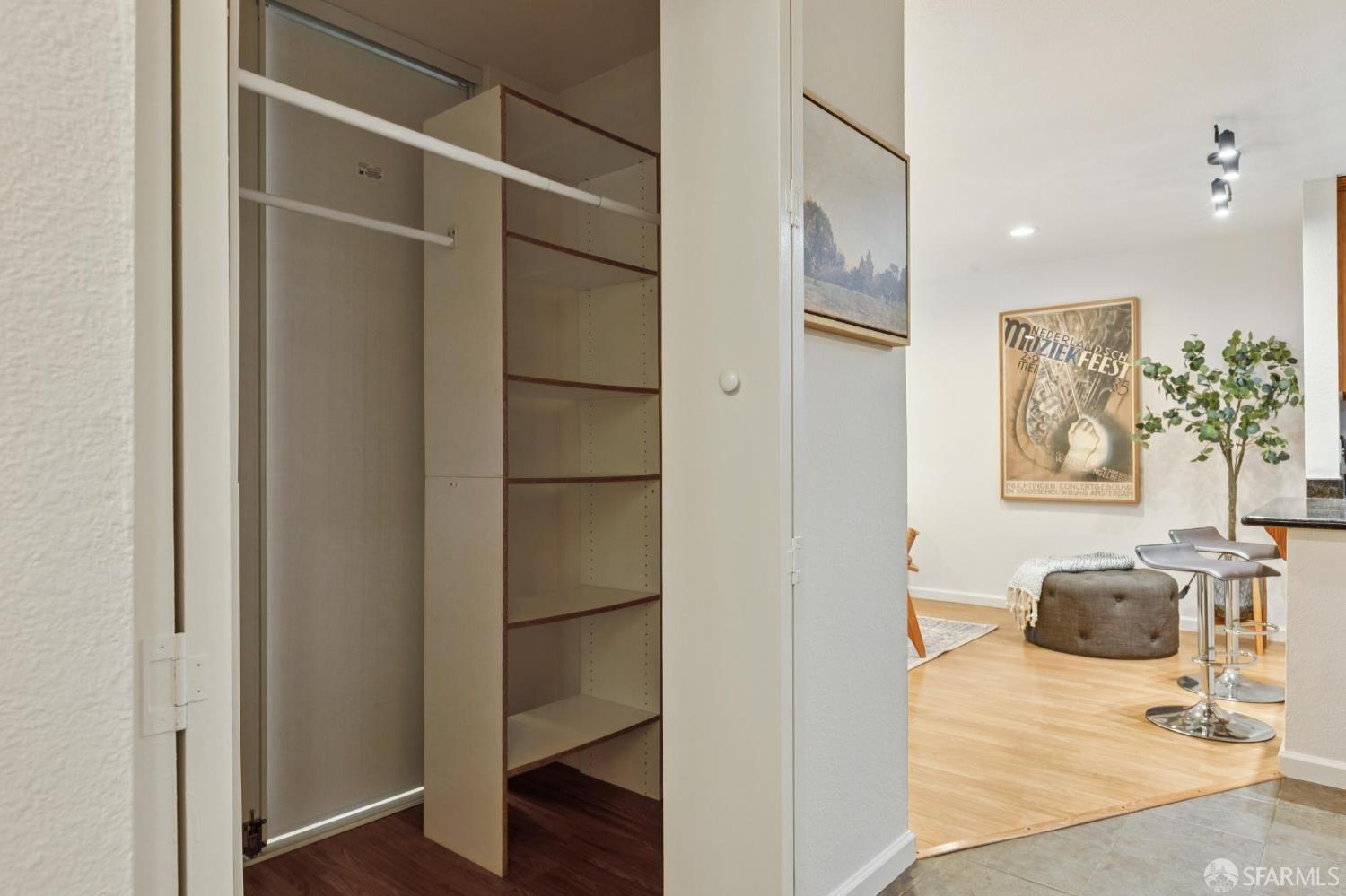 Photo #16: 426118695 Listing: Photo #16