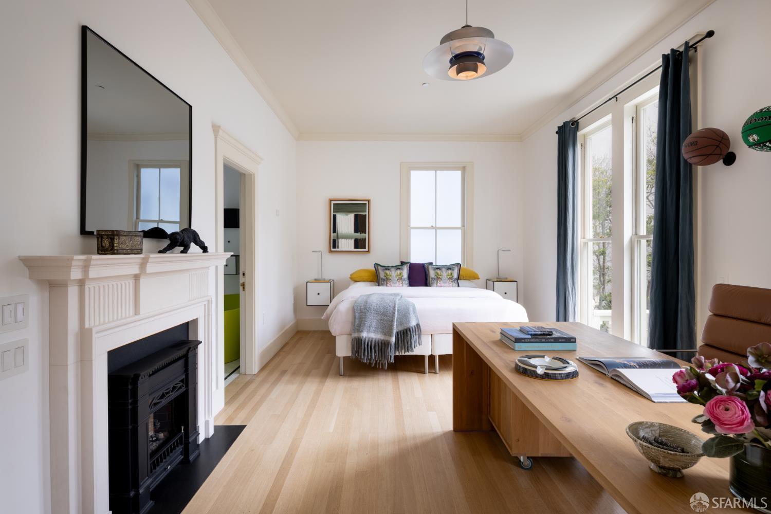 Detail Gallery Image 15 of 35 For 930 Chestnut St, San Francisco,  CA 94109 - 4 Beds | 2/1 Baths