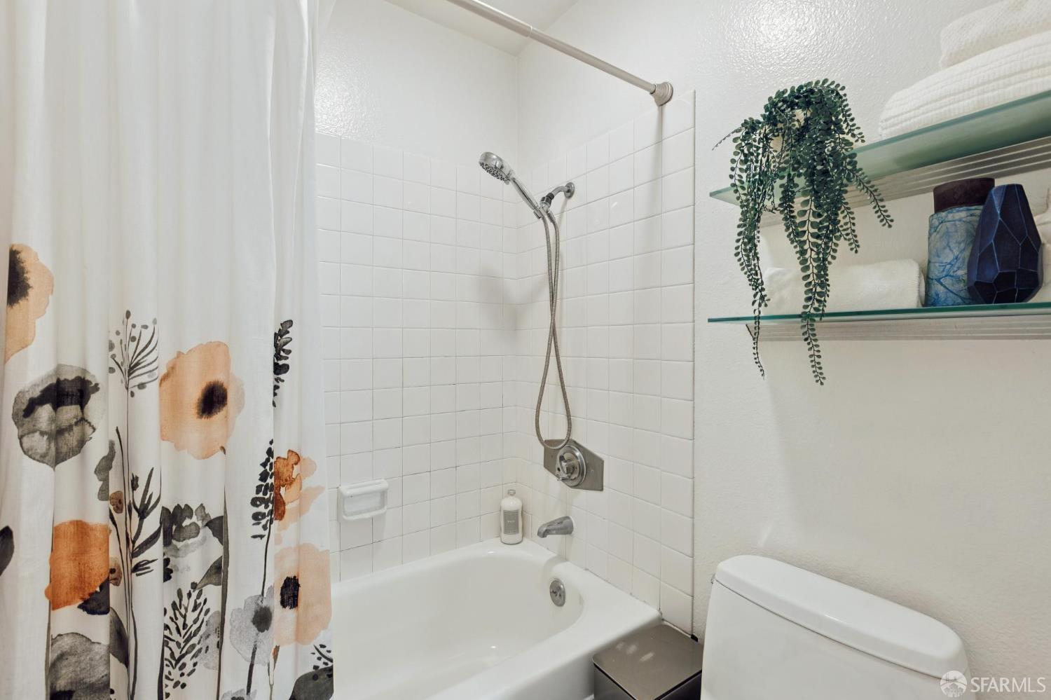 Photo #26: 426118695 Listing: Photo #26