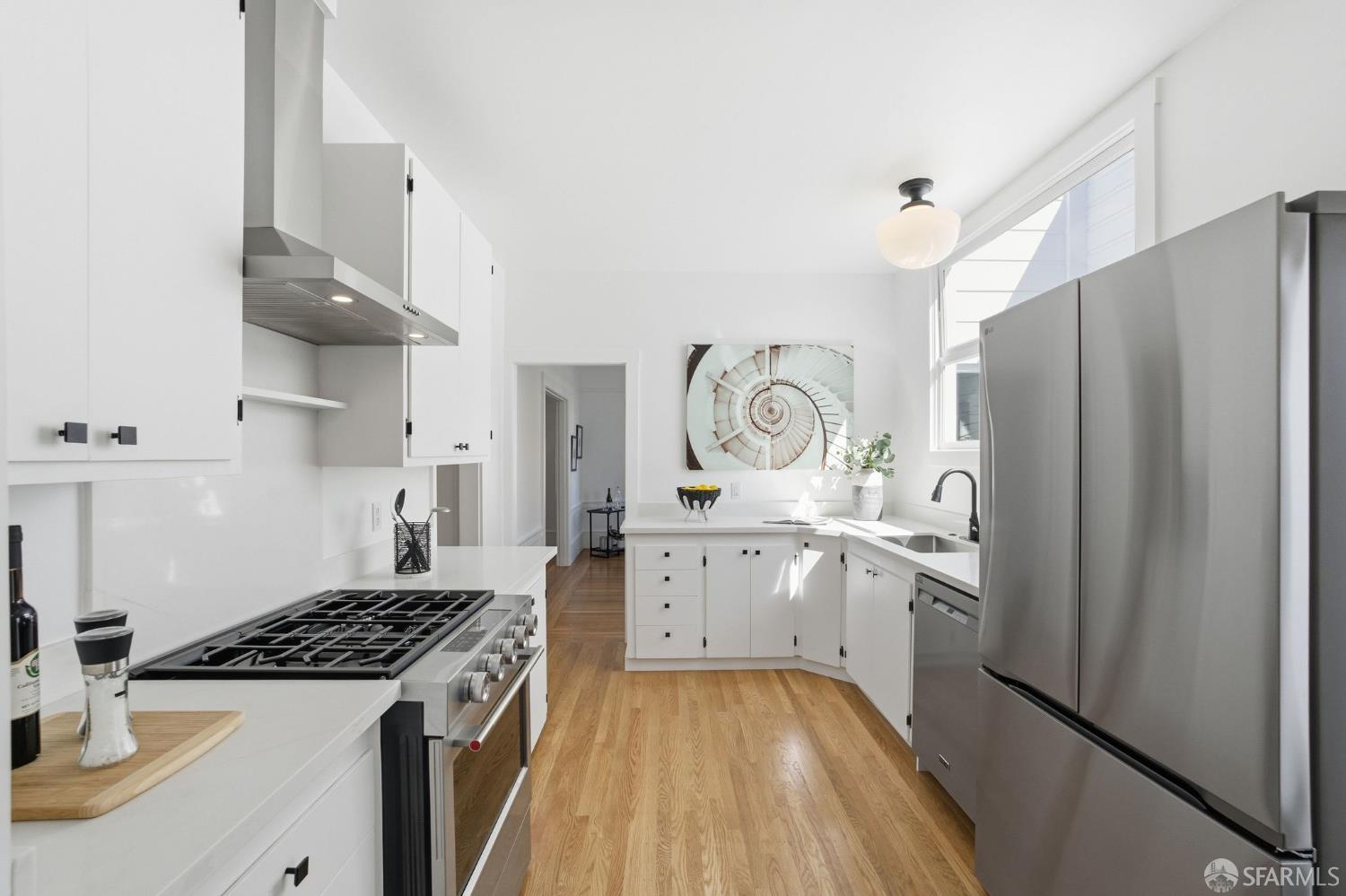 Detail Gallery Image 17 of 72 For 837 47th Ave, San Francisco,  CA 94121 - 3 Beds | 2 Baths