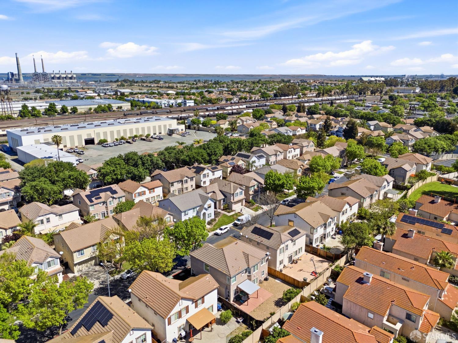 Detail Gallery Image 33 of 36 For 355 Foxglove St, Pittsburg,  CA 94565 - 4 Beds | 2/1 Baths