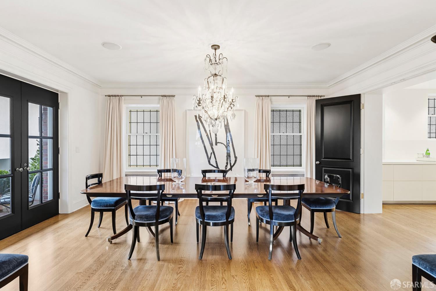 Detail Gallery Image 4 of 16 For 2298 Pacific Ave #3,  San Francisco,  CA 94115 - 3 Beds | 2/1 Baths