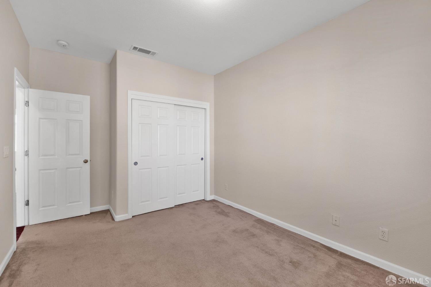 Detail Gallery Image 24 of 36 For 355 Foxglove St, Pittsburg,  CA 94565 - 4 Beds | 2/1 Baths