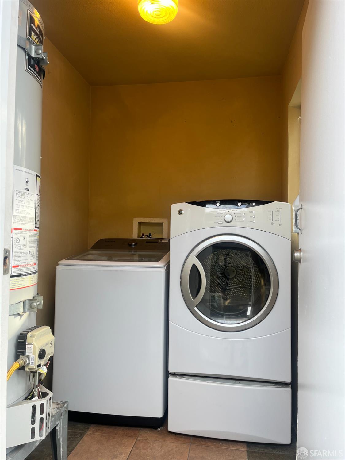 Detail Gallery Image 18 of 24 For 313 Dumbarton Ave, Redwood City,  CA 94063 - 3 Beds | 2 Baths