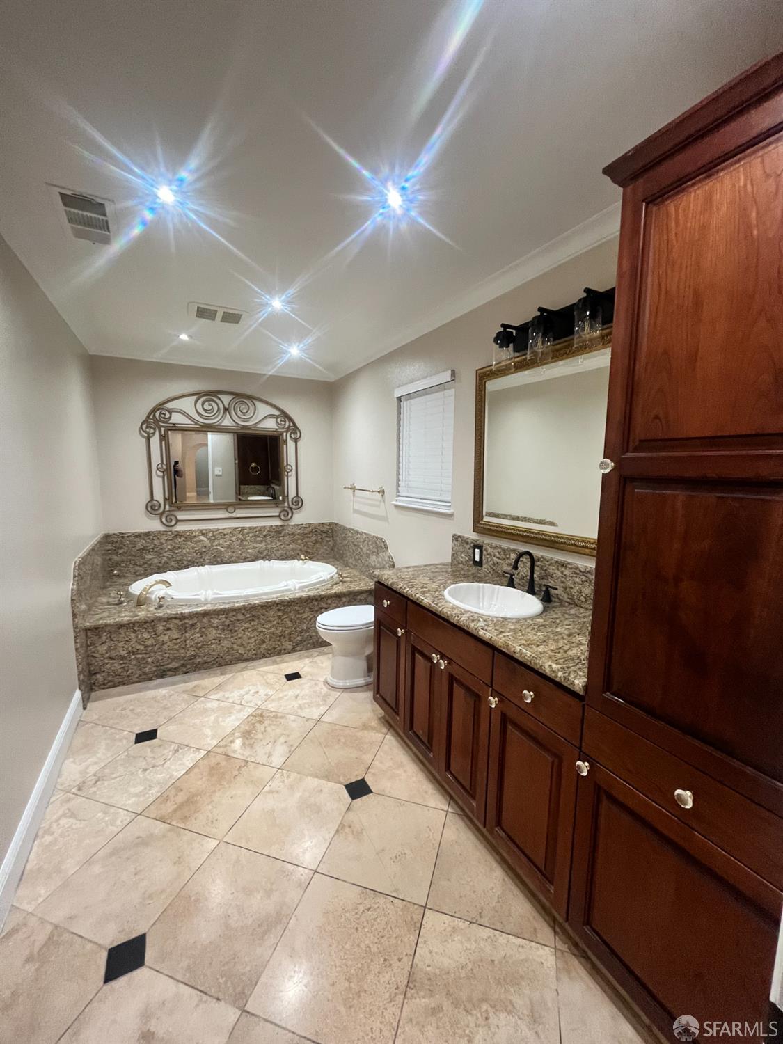 Detail Gallery Image 13 of 24 For 313 Dumbarton Ave, Redwood City,  CA 94063 - 3 Beds | 2 Baths