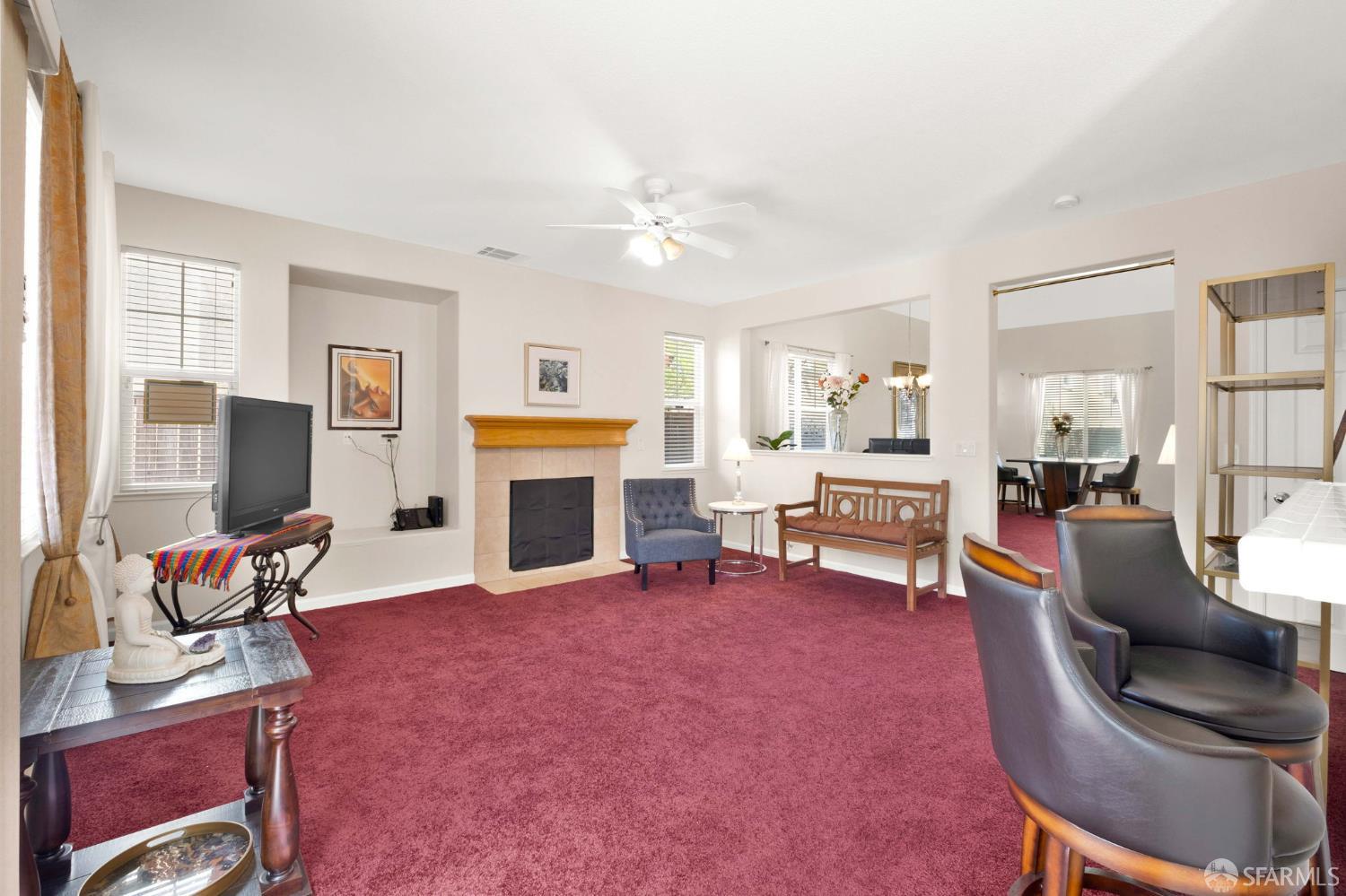 Detail Gallery Image 9 of 36 For 355 Foxglove St, Pittsburg,  CA 94565 - 4 Beds | 2/1 Baths