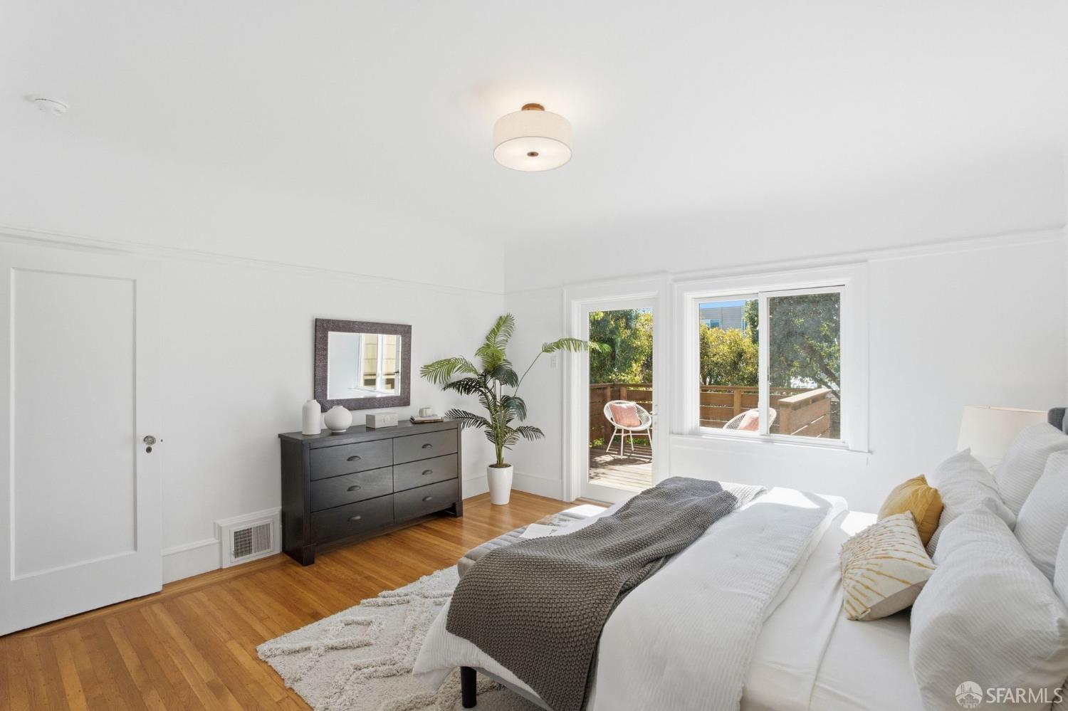 Detail Gallery Image 27 of 72 For 837 47th Ave, San Francisco,  CA 94121 - 3 Beds | 2 Baths