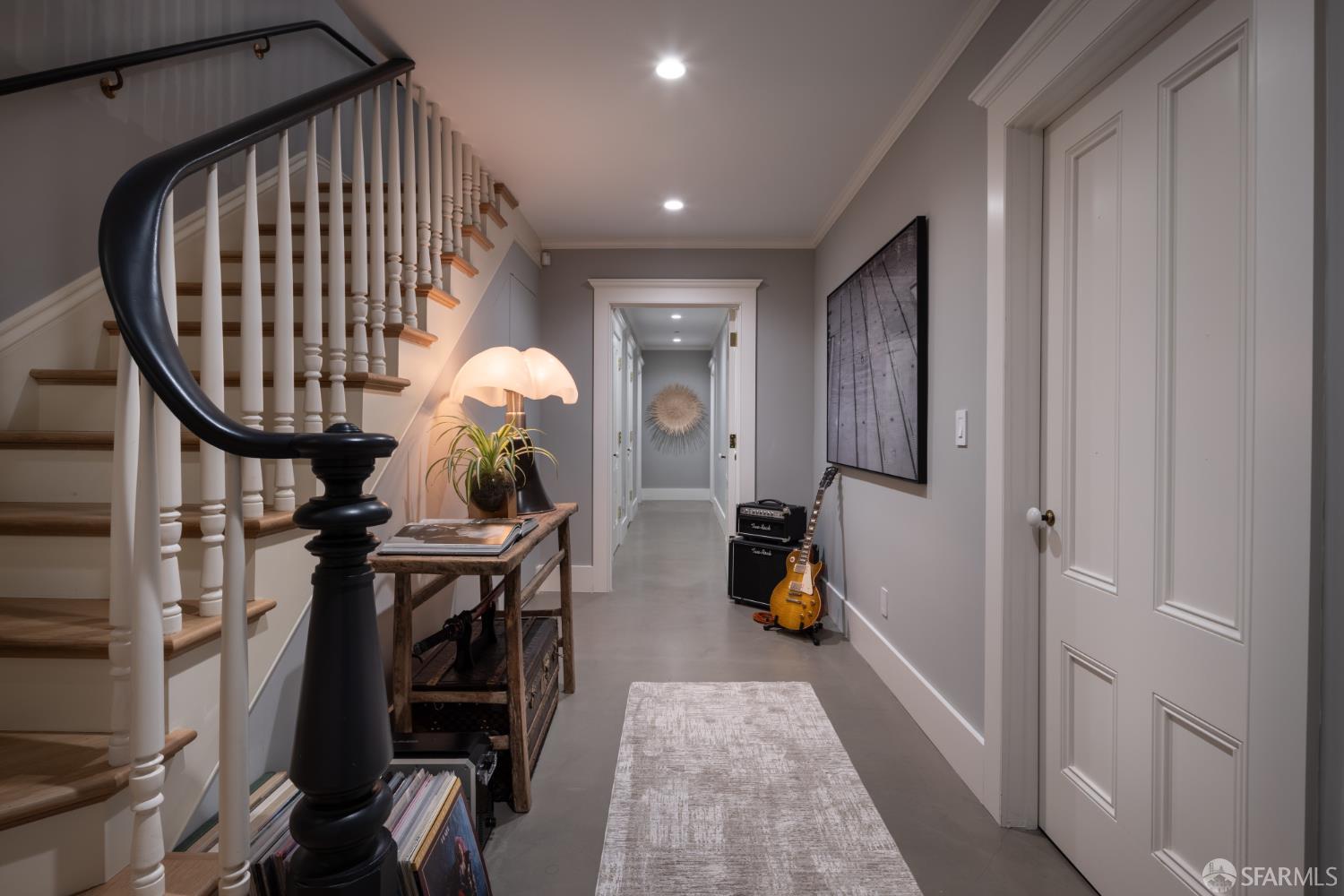 Detail Gallery Image 28 of 35 For 930 Chestnut St, San Francisco,  CA 94109 - 4 Beds | 2/1 Baths