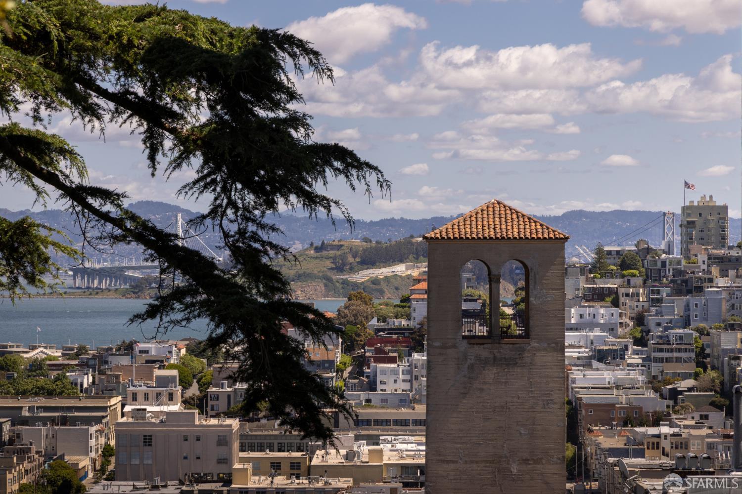 Detail Gallery Image 22 of 35 For 930 Chestnut St, San Francisco,  CA 94109 - 4 Beds | 2/1 Baths