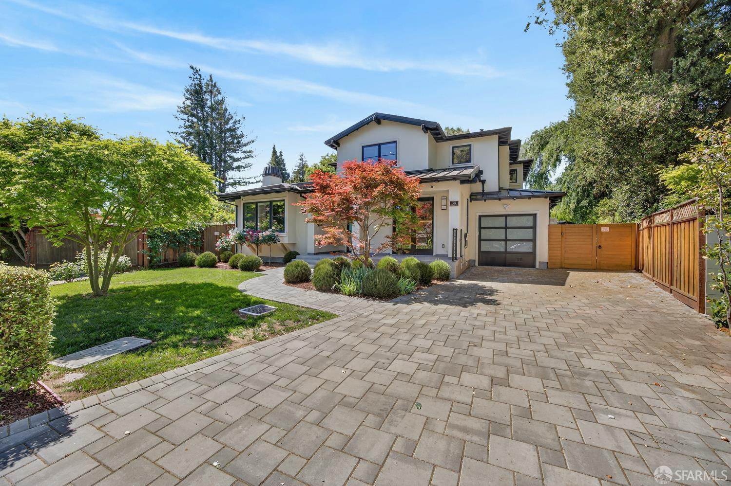 Detail Gallery Image 2 of 97 For 38 Tevis Pl, Palo Alto,  CA 94301 - 5 Beds | 5/1 Baths