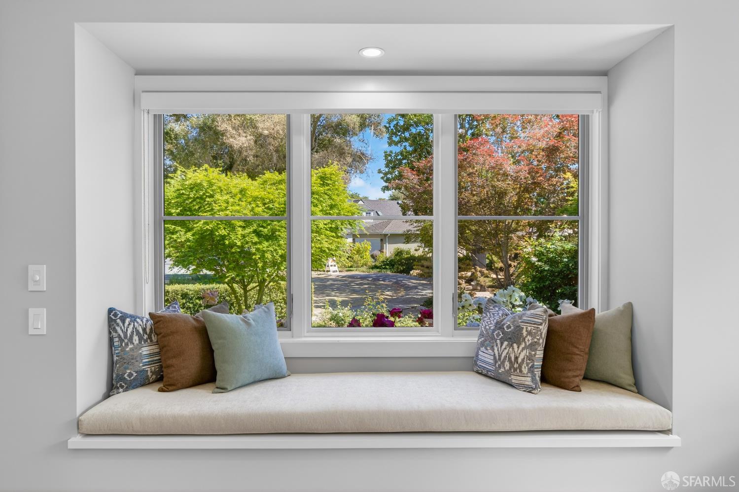 Detail Gallery Image 14 of 97 For 38 Tevis Pl, Palo Alto,  CA 94301 - 5 Beds | 5/1 Baths