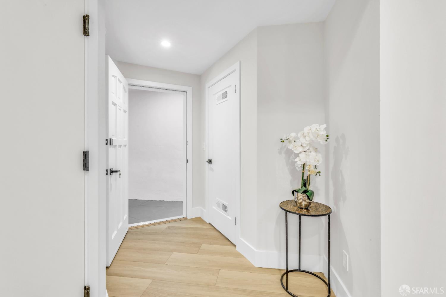 Detail Gallery Image 34 of 55 For 170 Arleta Ave, San Francisco,  CA 94134 - 5 Beds | 4 Baths