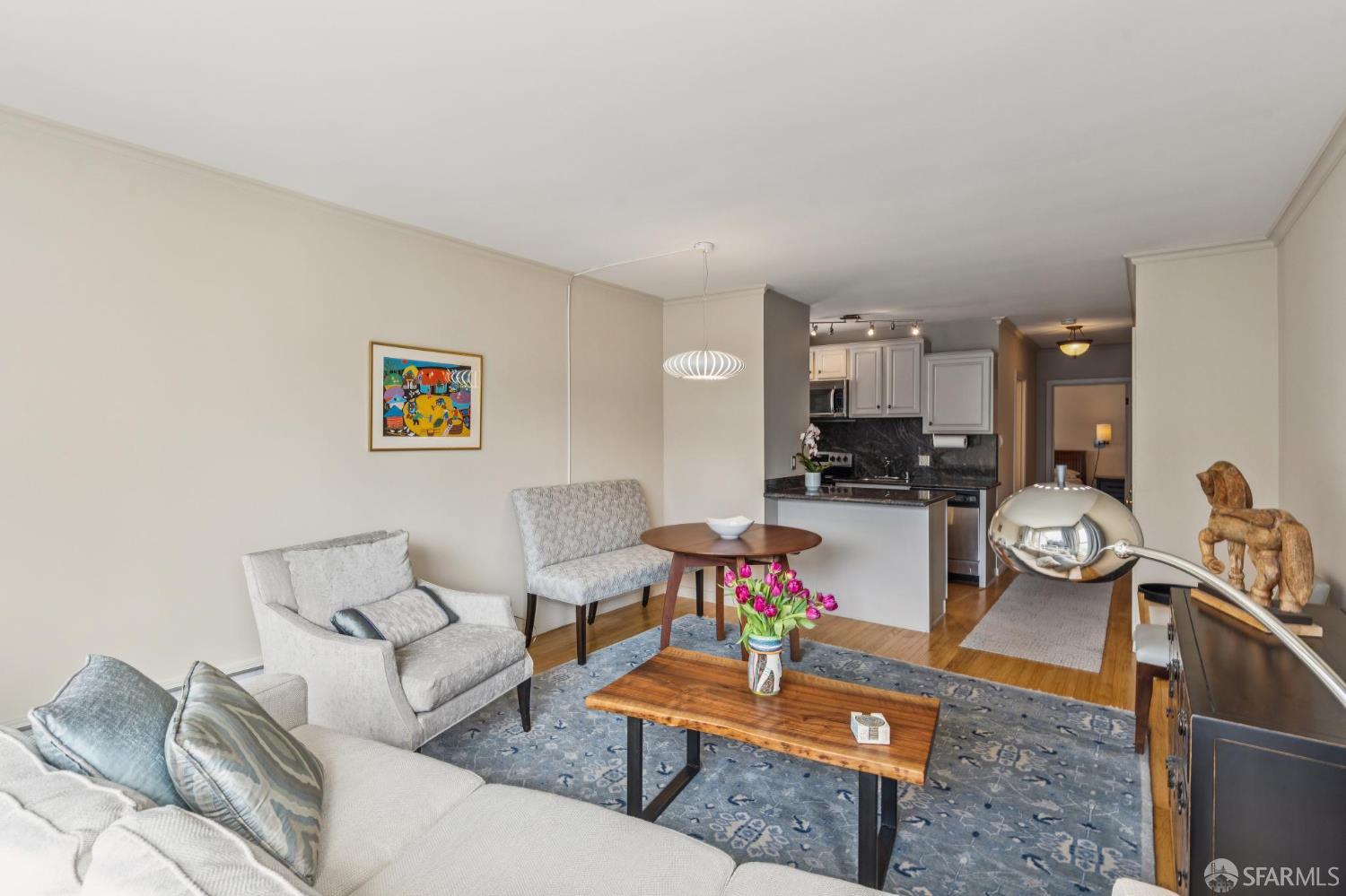 Detail Gallery Image 5 of 22 For 1260 Clay St #301,  San Francisco,  CA 94108 - 1 Beds | 1 Baths