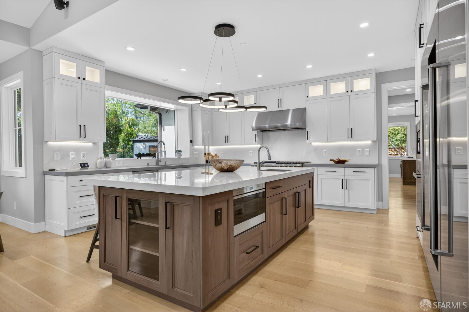 Detail Gallery Image 30 of 97 For 38 Tevis Pl, Palo Alto,  CA 94301 - 5 Beds | 5/1 Baths