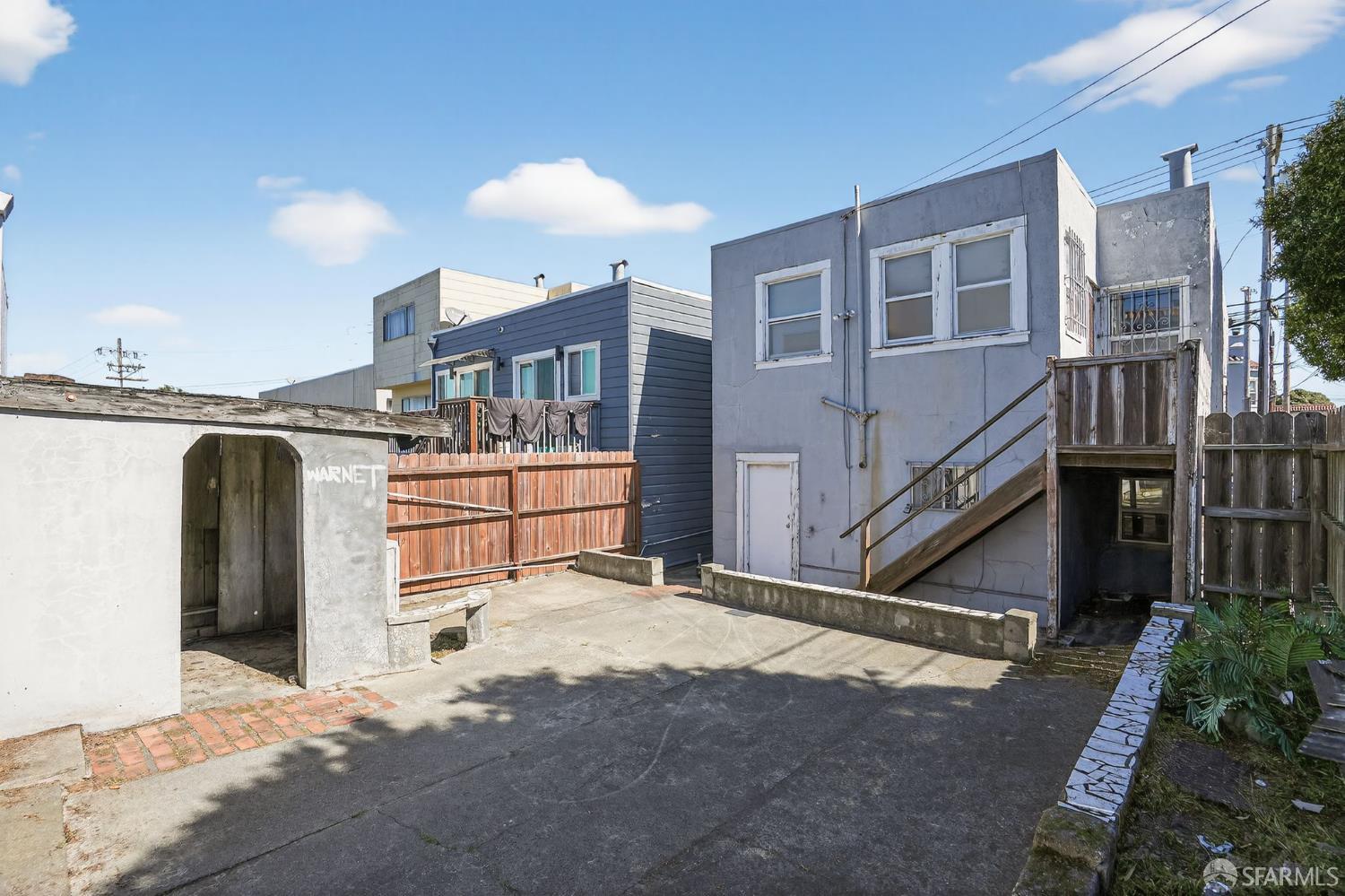 Detail Gallery Image 2 of 30 For 40 Acton St, Daly City,  CA 94014 - 2 Beds | 1 Baths