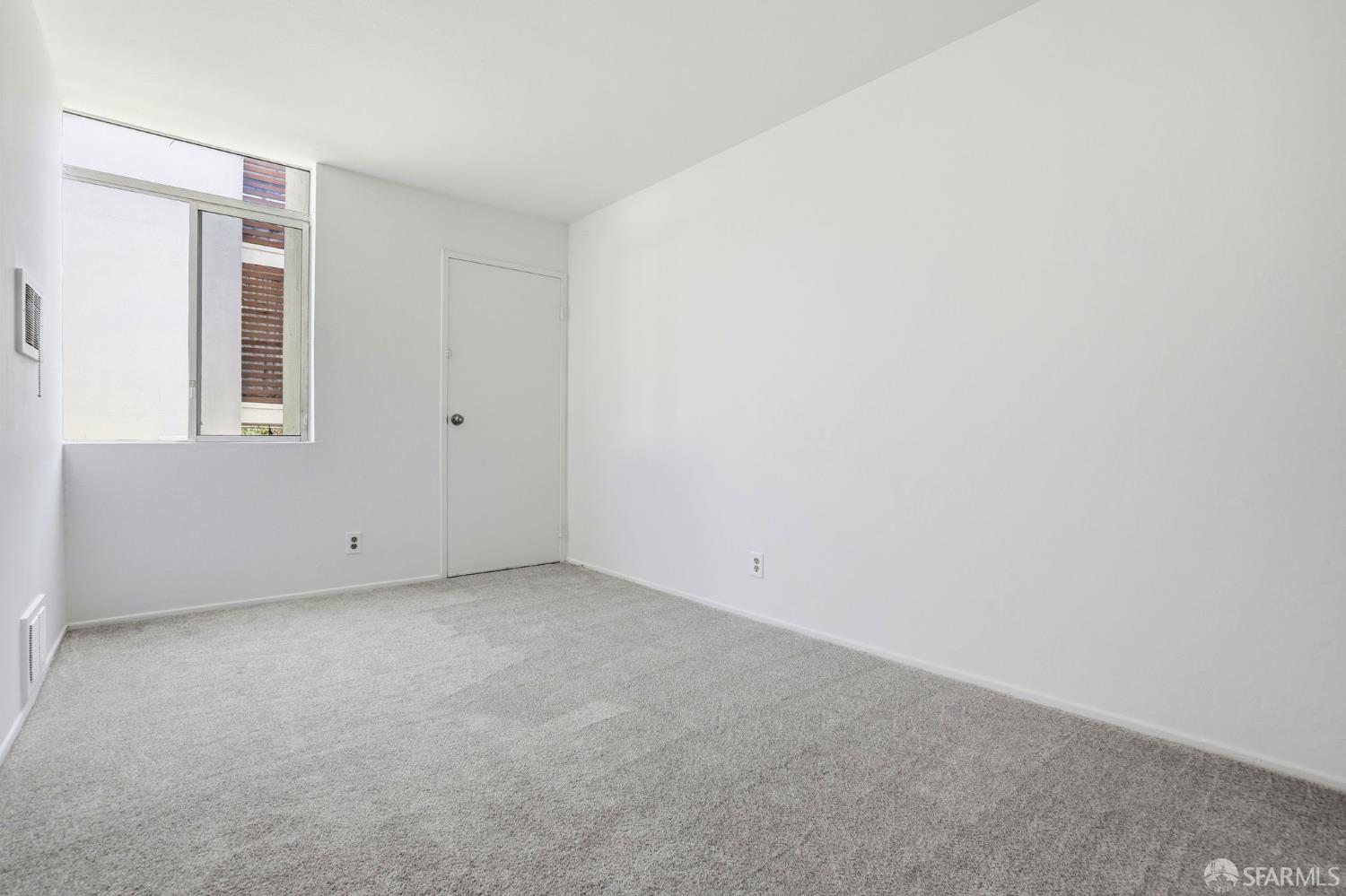 Photo #17: 426116829 Listing: Photo #17