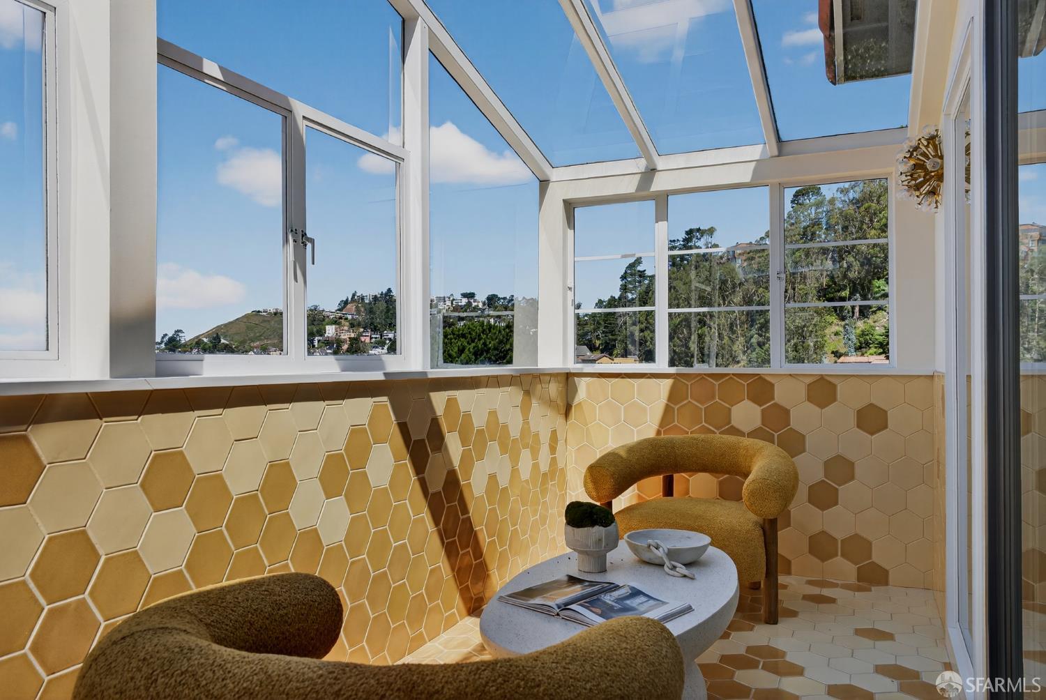 Detail Gallery Image 14 of 40 For 2 Miraloma Dr, San Francisco,  CA 94127 - 5 Beds | 4/2 Baths