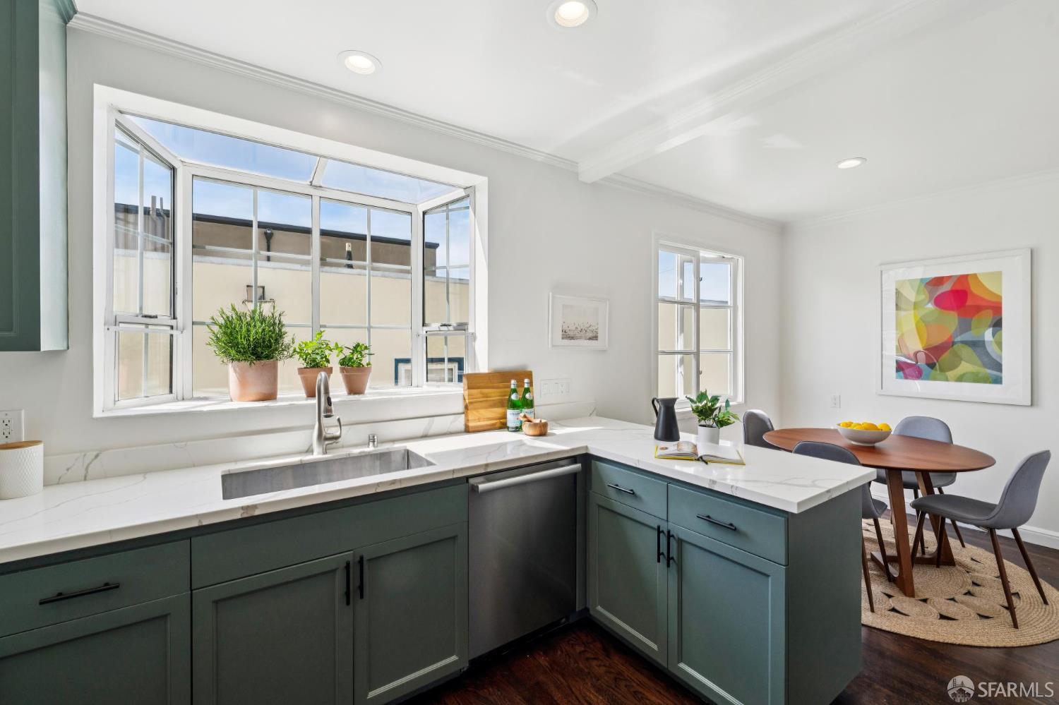 Detail Gallery Image 30 of 98 For 126 Aptos Ave, San Francisco,  CA 94127 - 6 Beds | 3 Baths