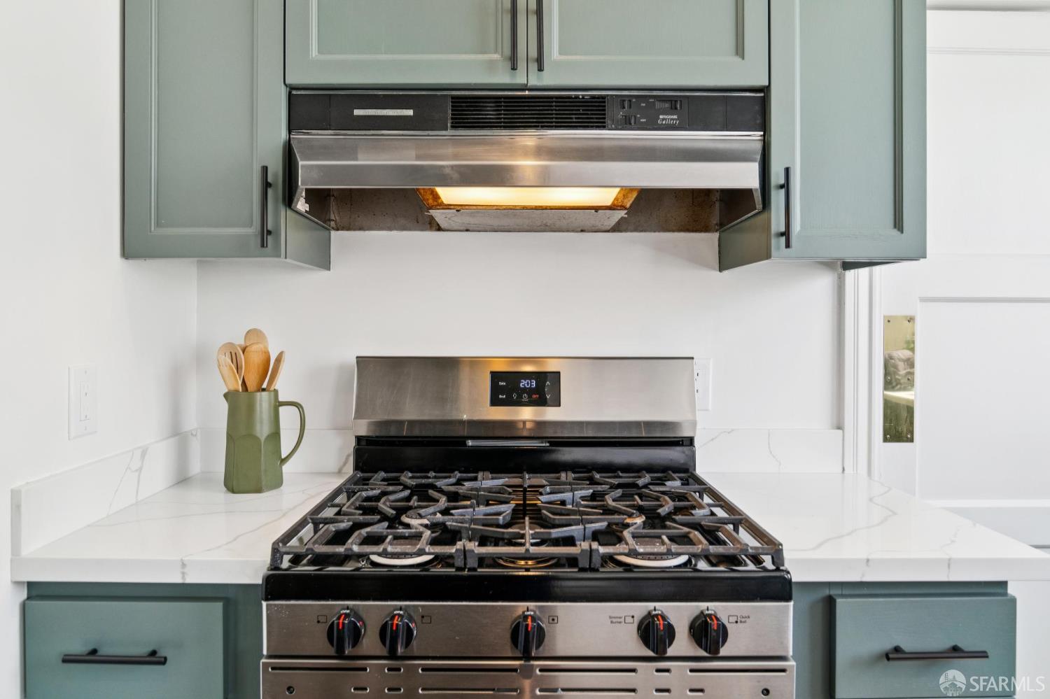 Detail Gallery Image 34 of 98 For 126 Aptos Ave, San Francisco,  CA 94127 - 6 Beds | 3 Baths