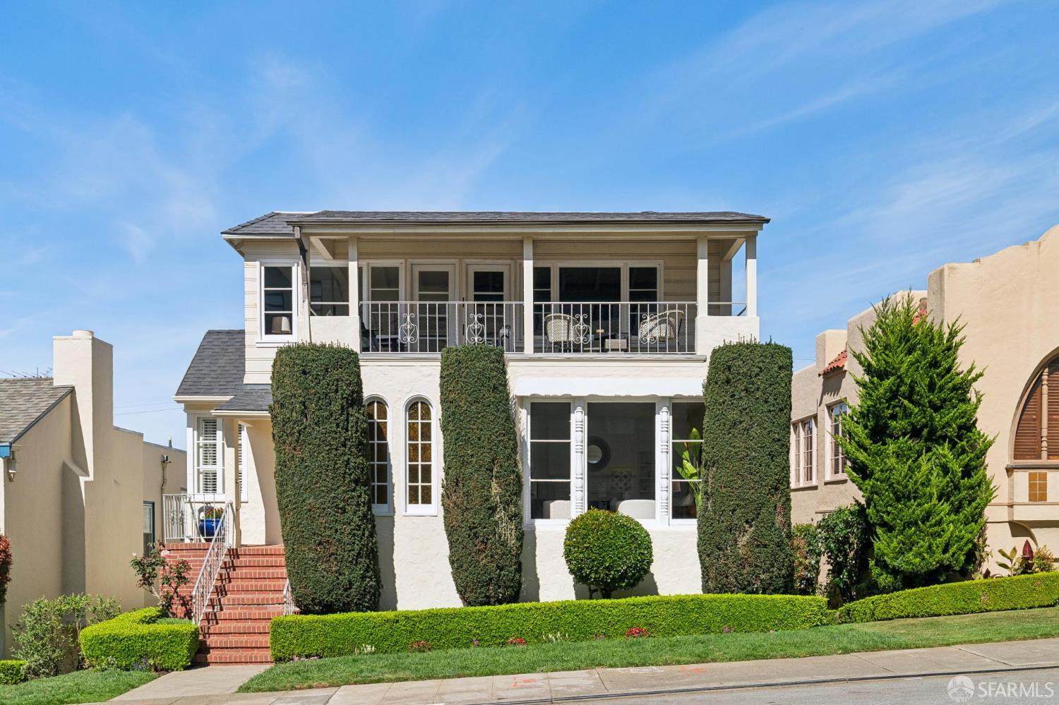 Detail Gallery Image 2 of 98 For 126 Aptos Ave, San Francisco,  CA 94127 - 6 Beds | 3 Baths