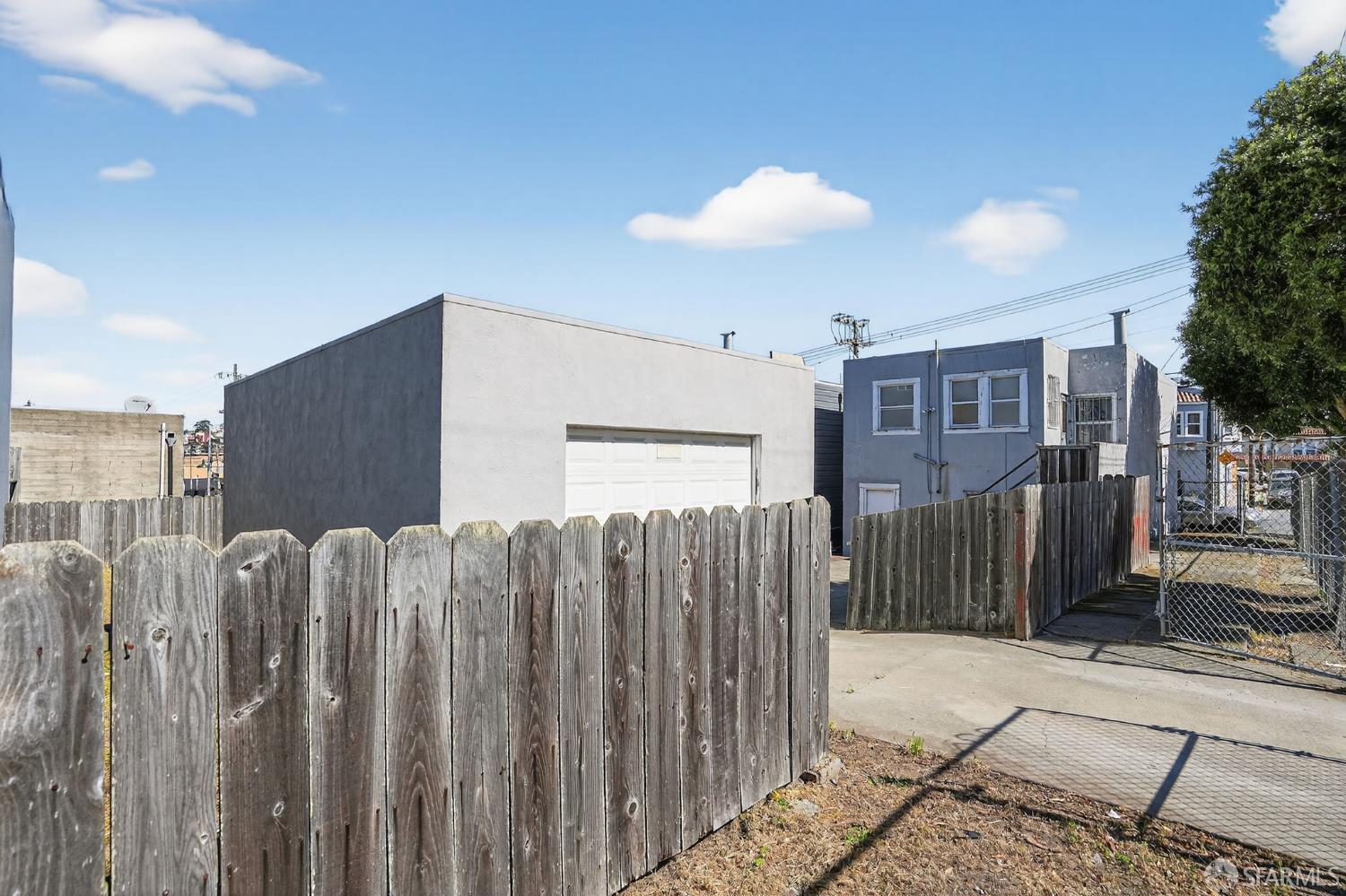 Detail Gallery Image 5 of 30 For 40 Acton St, Daly City,  CA 94014 - 2 Beds | 1 Baths