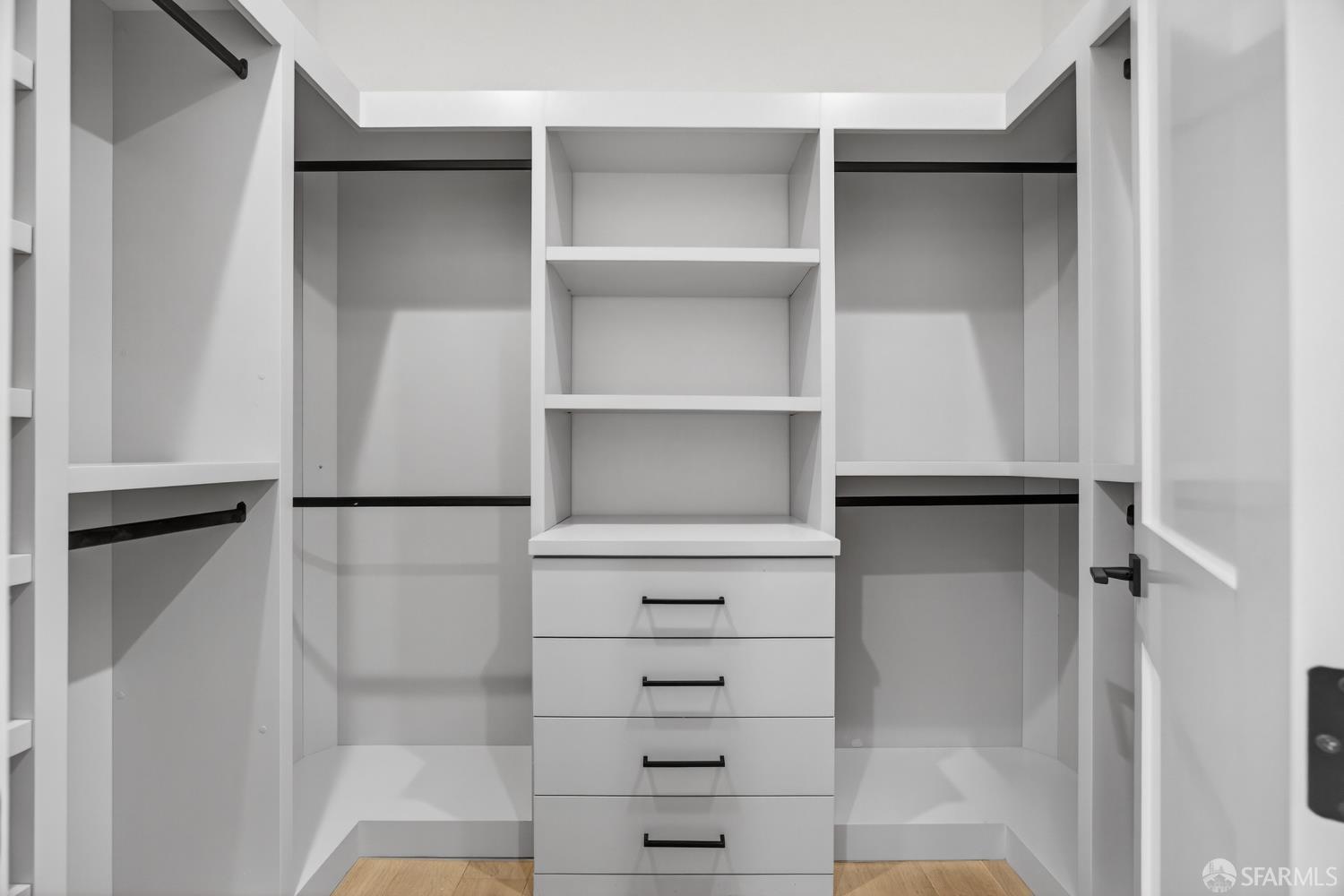 Detail Gallery Image 42 of 97 For 38 Tevis Pl, Palo Alto,  CA 94301 - 5 Beds | 5/1 Baths