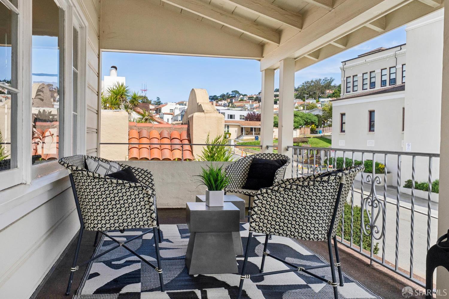 Detail Gallery Image 76 of 98 For 126 Aptos Ave, San Francisco,  CA 94127 - 6 Beds | 3 Baths