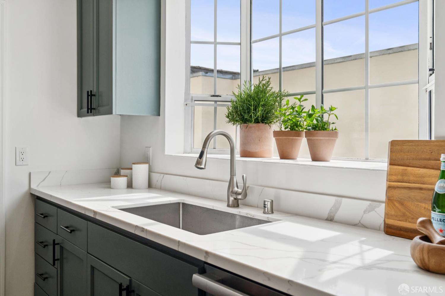 Detail Gallery Image 32 of 98 For 126 Aptos Ave, San Francisco,  CA 94127 - 6 Beds | 3 Baths