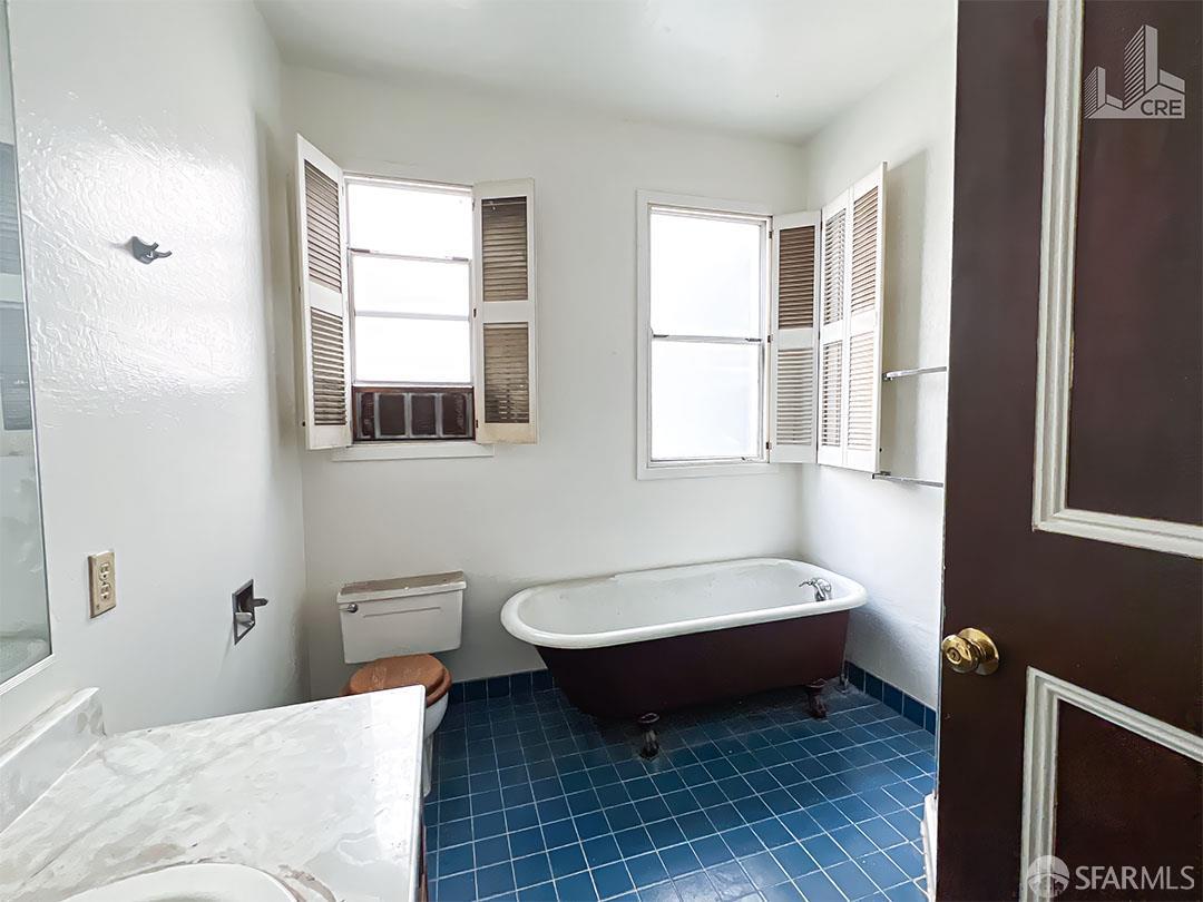 Detail Gallery Image 7 of 9 For 1011 Powell St, San Francisco,  CA 94108 - – Beds | – Baths