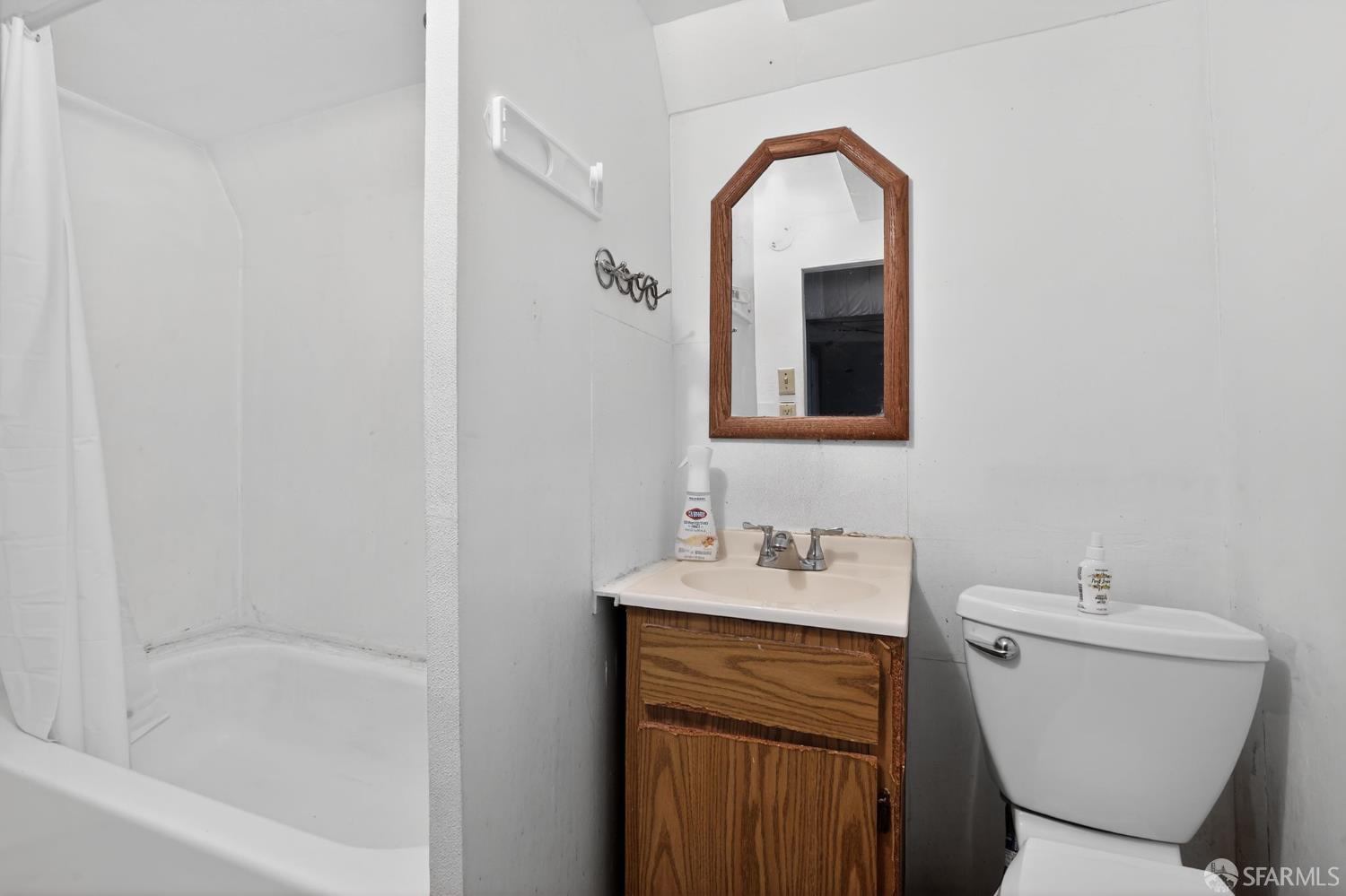 Detail Gallery Image 28 of 30 For 40 Acton St, Daly City,  CA 94014 - 2 Beds | 1 Baths